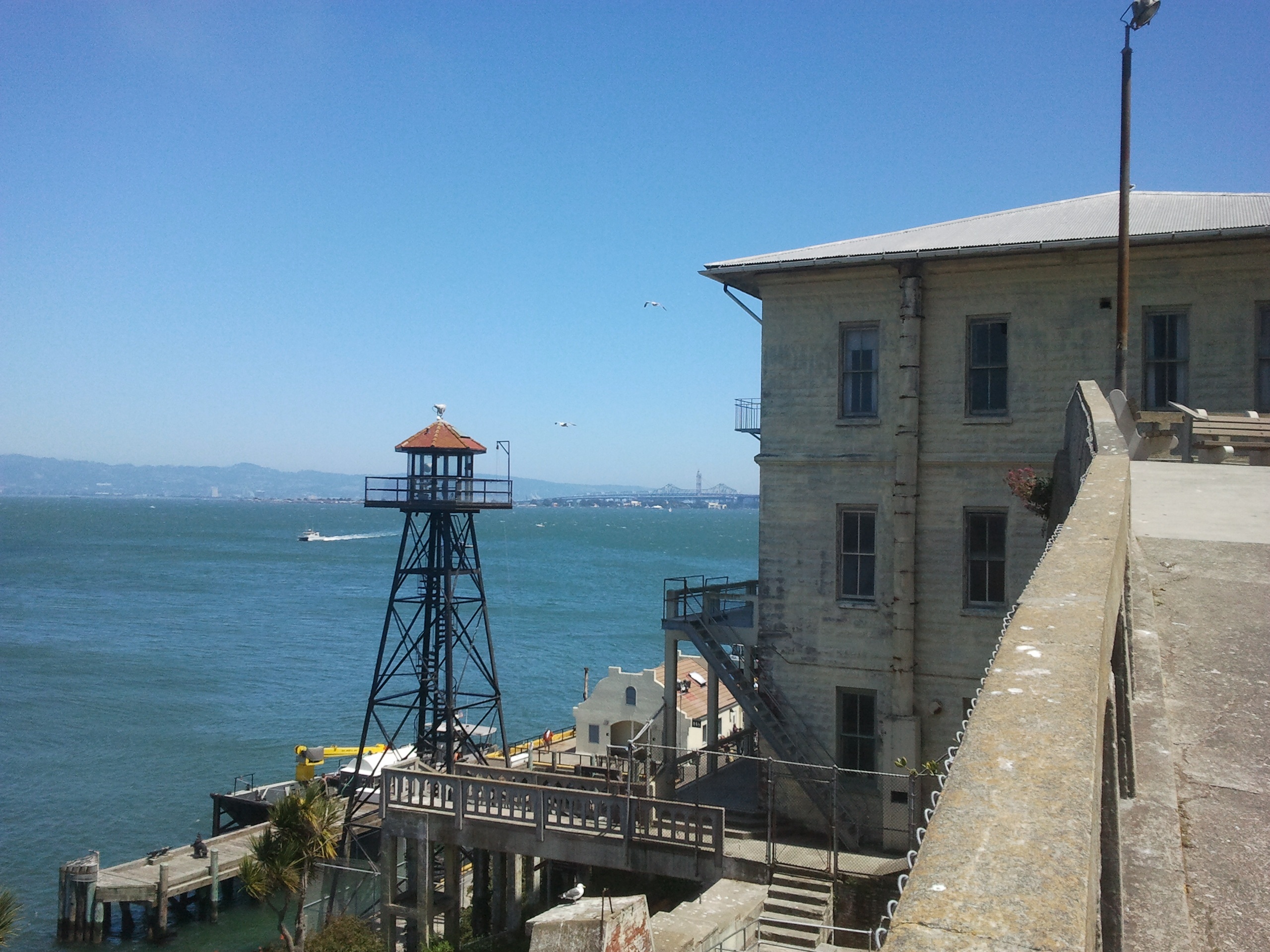 horizon, landmark, blue, sky, copy space, building, prison, penitentiary, architecture, view, clear sky, 2K, outdoors, residential district, horizon over water, HD Wallpaper