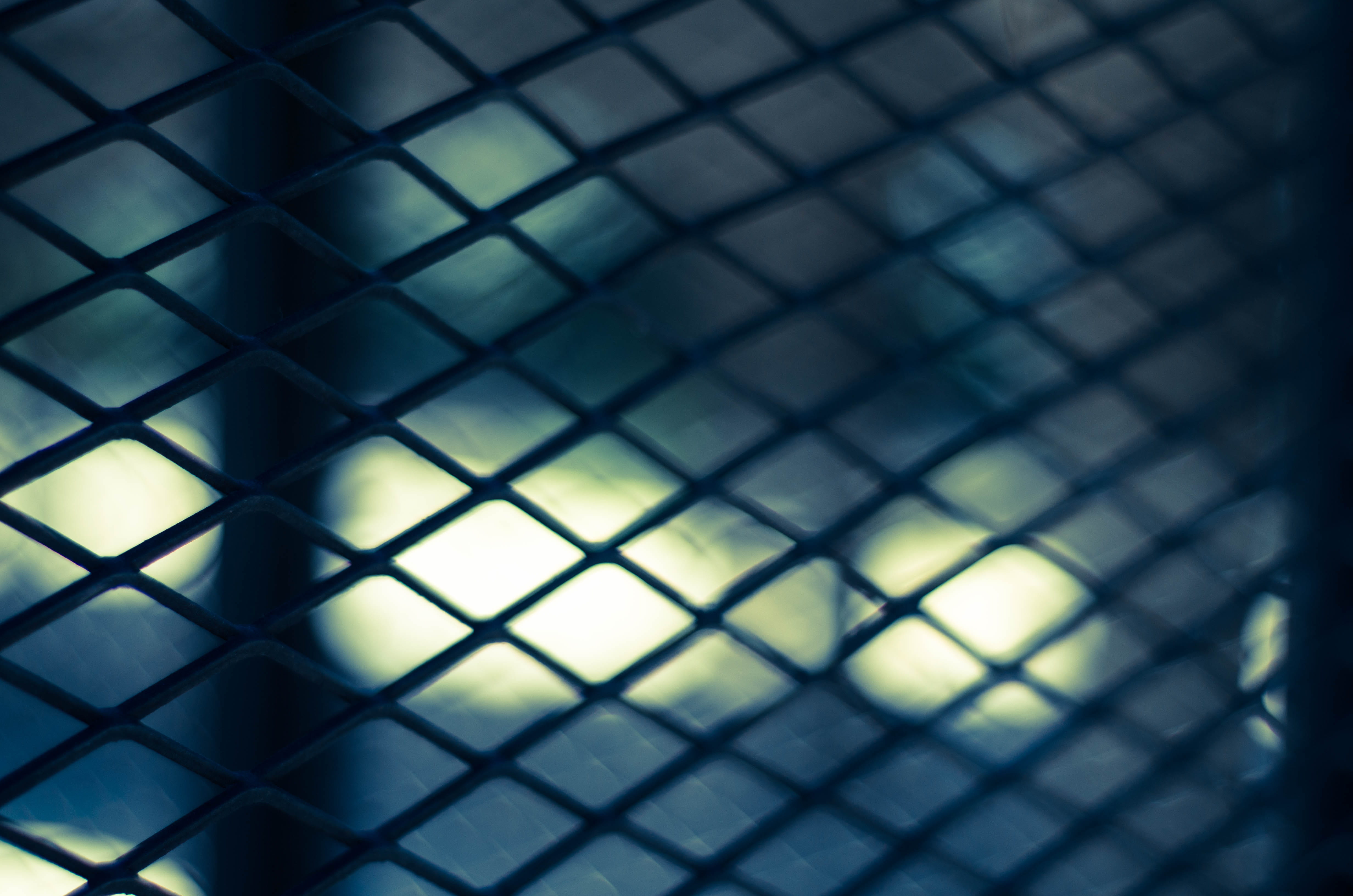 4K, cage, crisscross, madrid, spain, jail, focus on foreground, locked, chain, security, pattern, grid, backgrounds, valla, day, nature, outdoors, close-up, HD Wallpaper