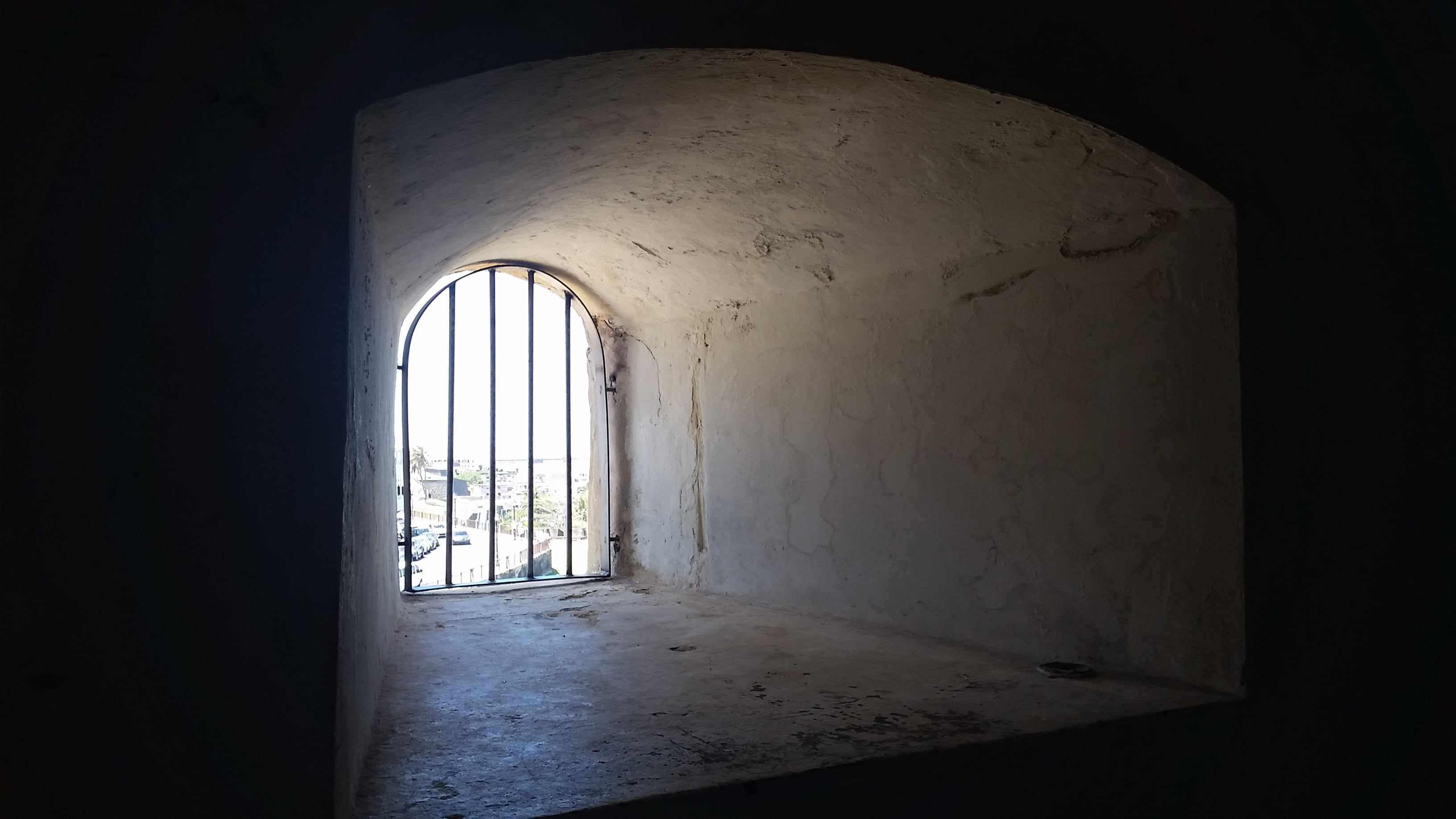 prison, horror, day, gate, dirty, indoors, captivity, built structure, prison cell, dom, building, architecture, closed, weathered, steel, abandoned, no people, HD Wallpaper