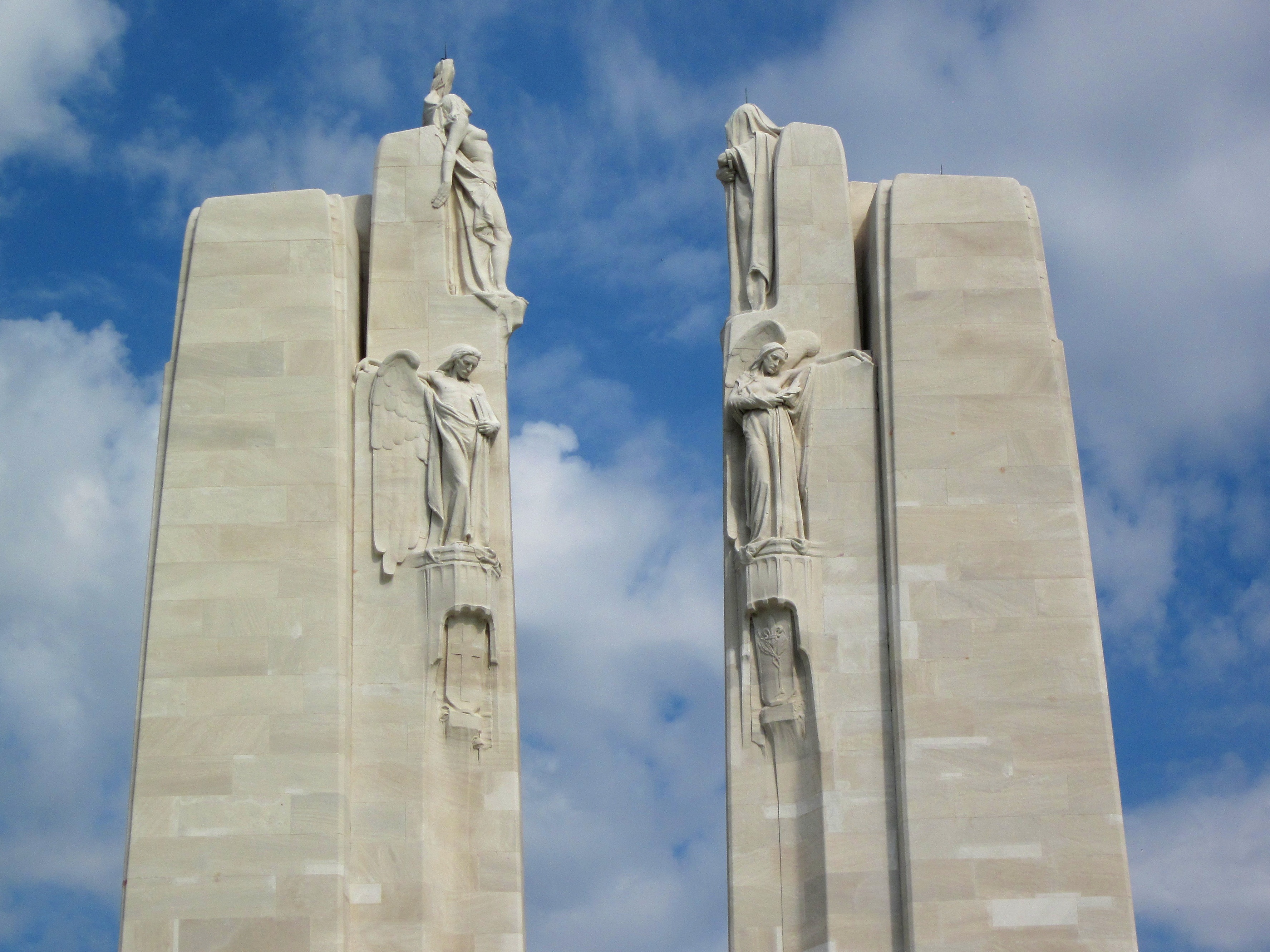 memorial, 2K, nature, history, chorus, vimy ridge, sky, art and craft, outdoors, france, low angle view, belief, building exterior, no people, vimy monument, HD Wallpaper