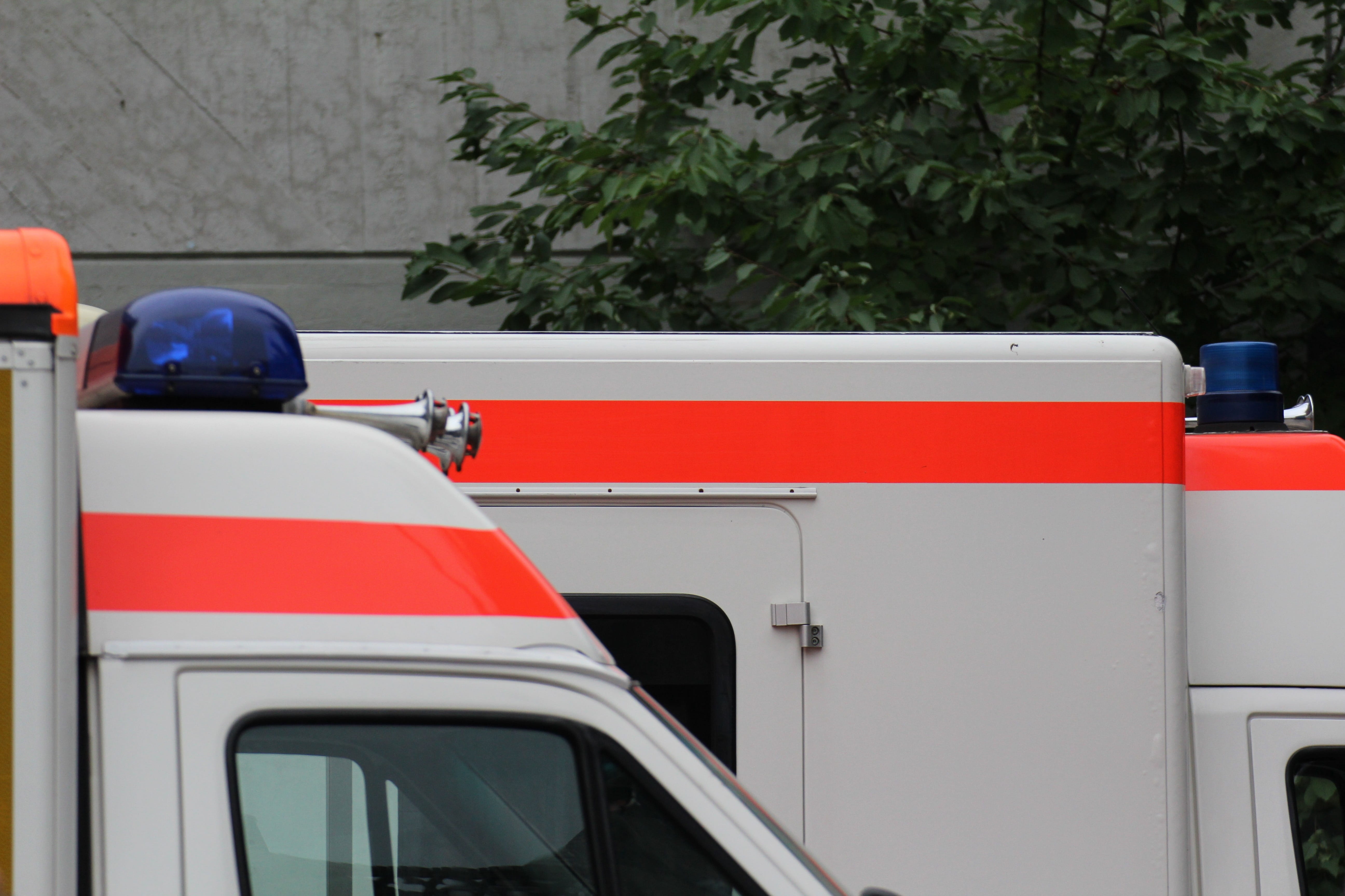 first aid, plant, emergency, rescue, uniform, 5K, dare, red, medic, ambulance, safety, security, tree, outdoors, mode of transportation, protection, land vehicle, HD Wallpaper