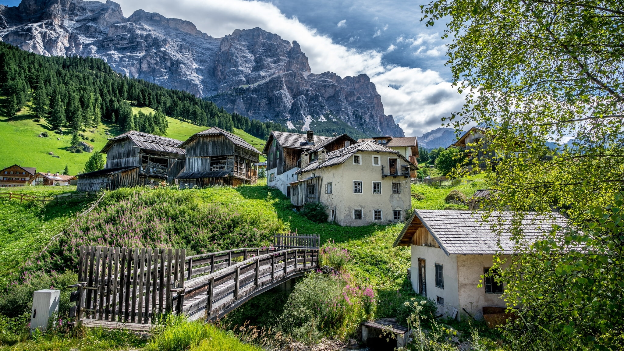 1080P, South Tyrol, the bridge, San Cassiano, Dolomites, Badia, village, The Dolomites, slope, mountains, Alta Badia, Italy, home, HD Wallpaper
