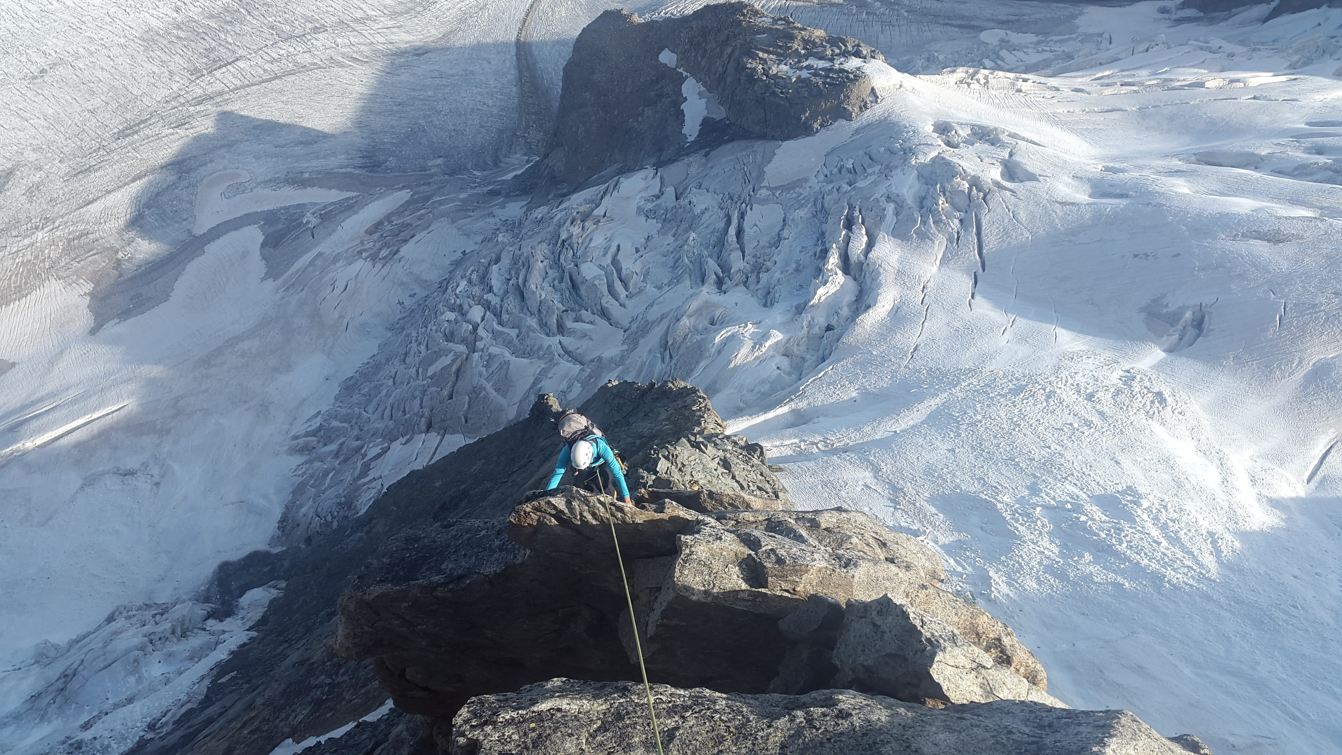 rock, activity, outdoors, alpinism, cold temperature, climb, 4K, leisure activity, glacier, nature, daytime, crag, mountain range, day, alpine, mountain, HD Wallpaper