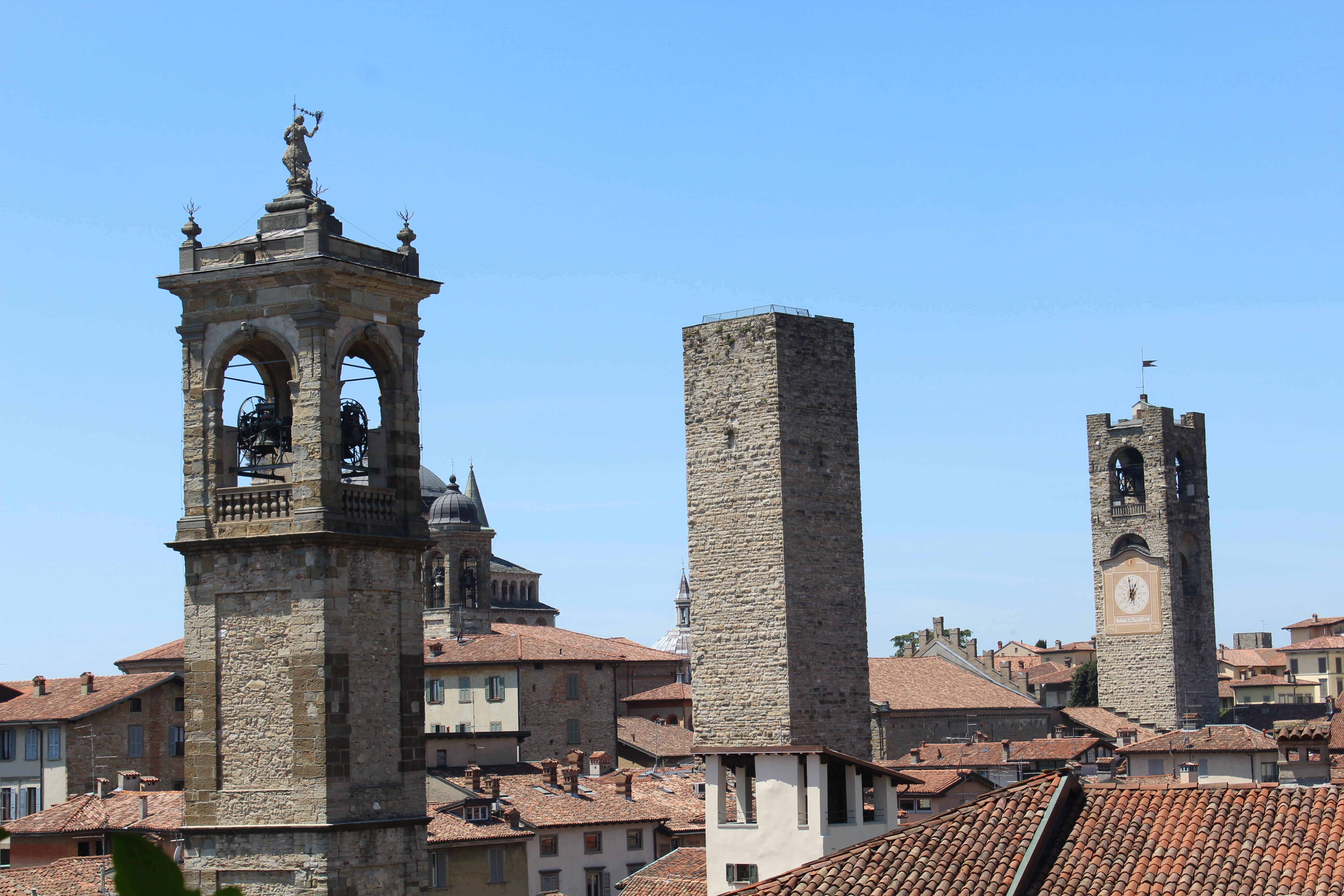 the past, architecture, building exterior, built structure, no people, travel destinations, skyscraper, day, bergamo, tourism, ancient, sky, office building exterior, HD Wallpaper