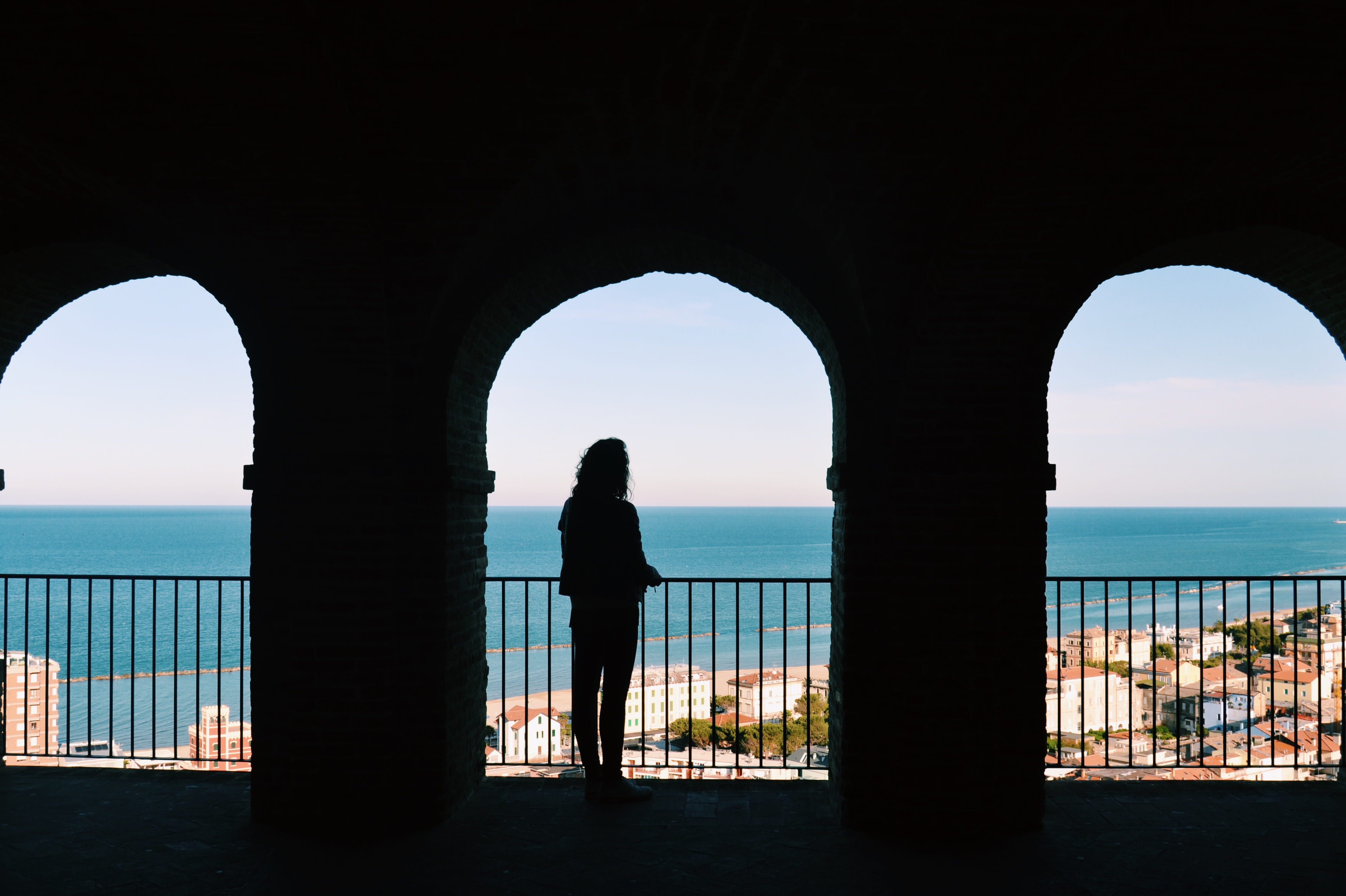 sea, houses, grottammare, candy color, beautiful, chill, sky, summer vibes, standing, simple, think, holiday, 4K, architecture, candy, arch, lifestyles, HD Wallpaper