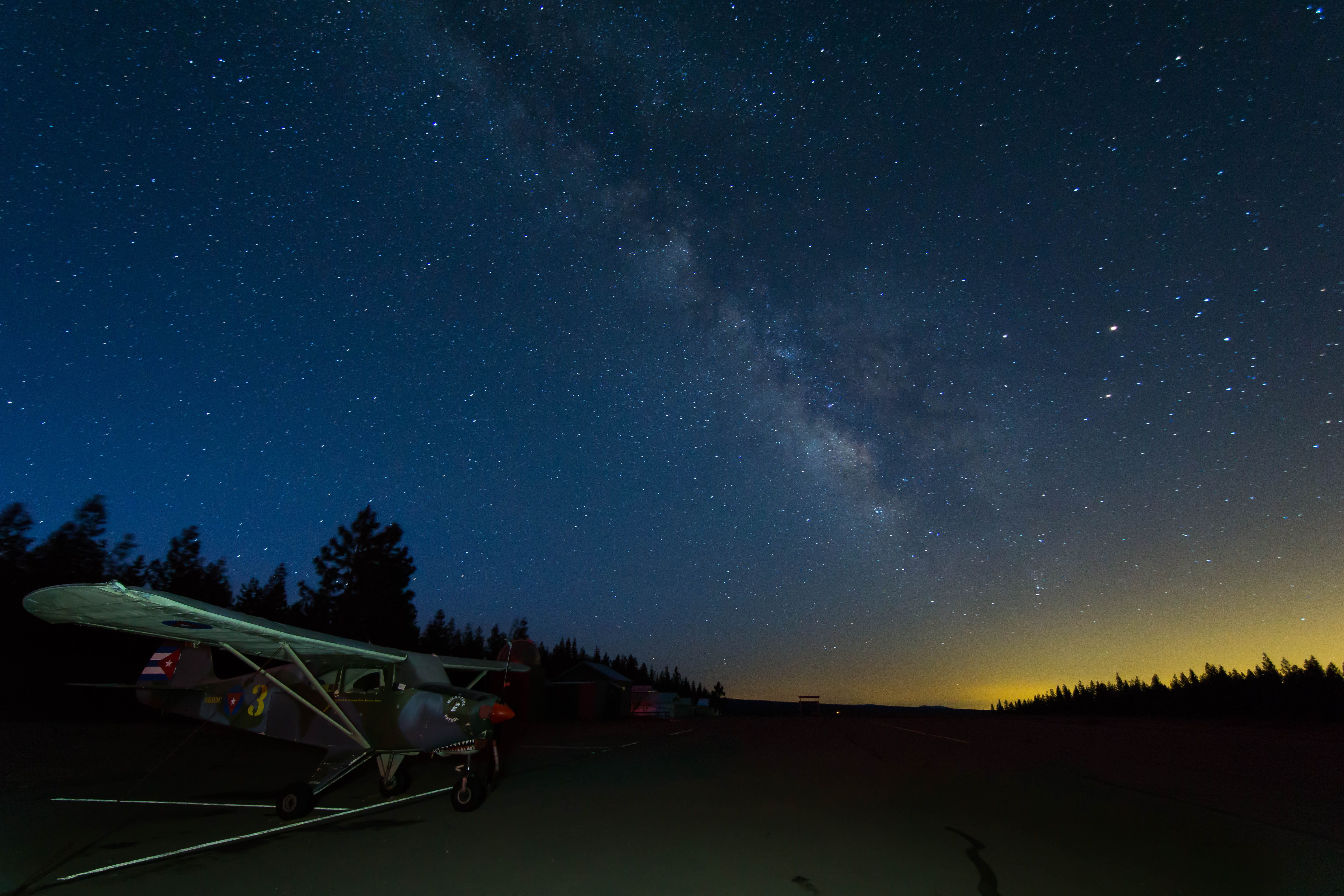 airport, slow shutter, forest, beauty in nature, blue canyon-nyack airport, 5K, milky way, tree, stars, plant, tranquility, tranquil scene, plane, infinity, HD Wallpaper