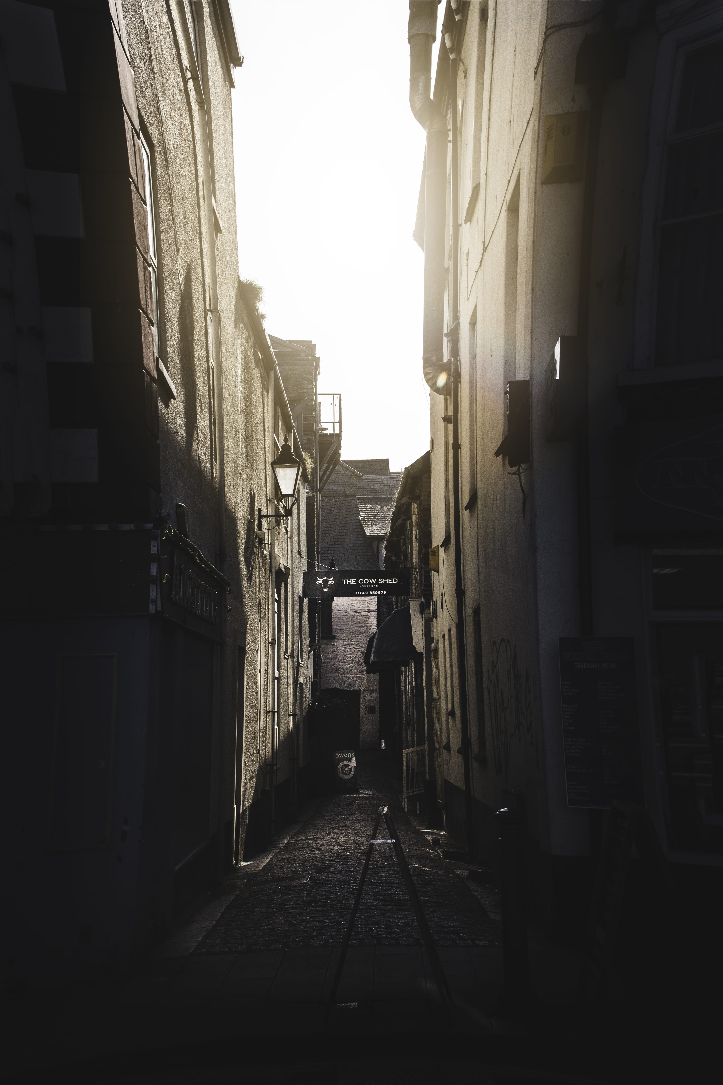 light, sky, sunlight, the way forward, building, built structure, sun, lead, city, dark, residential district, pathway, way, beach, instagram, architecture, Phone HD Wallpaper