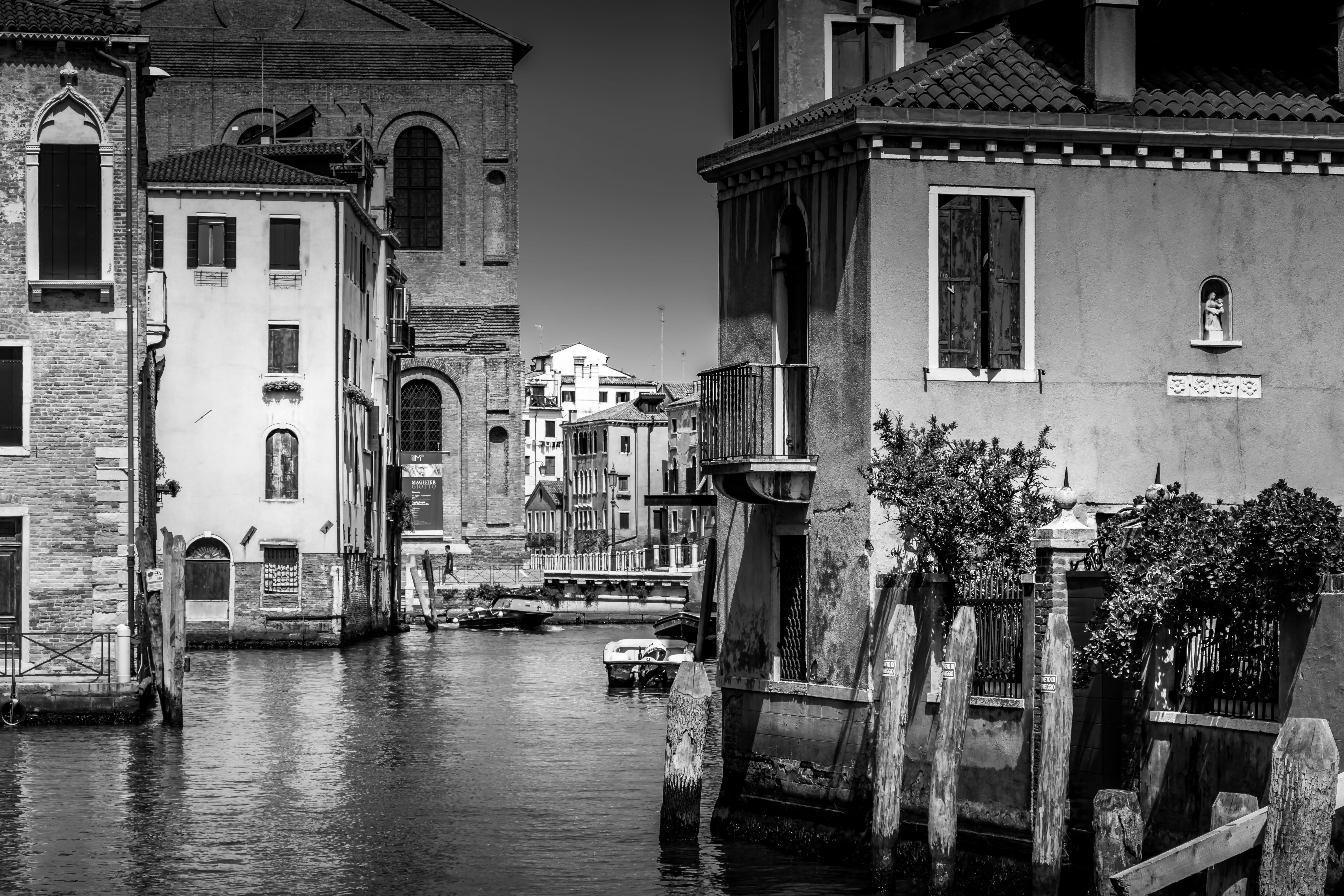 window, no people, house, city, old, transportation, grayscale, nature, architecture, italia, nautical vessel, residential district, canal, mode of transportation, HD Wallpaper