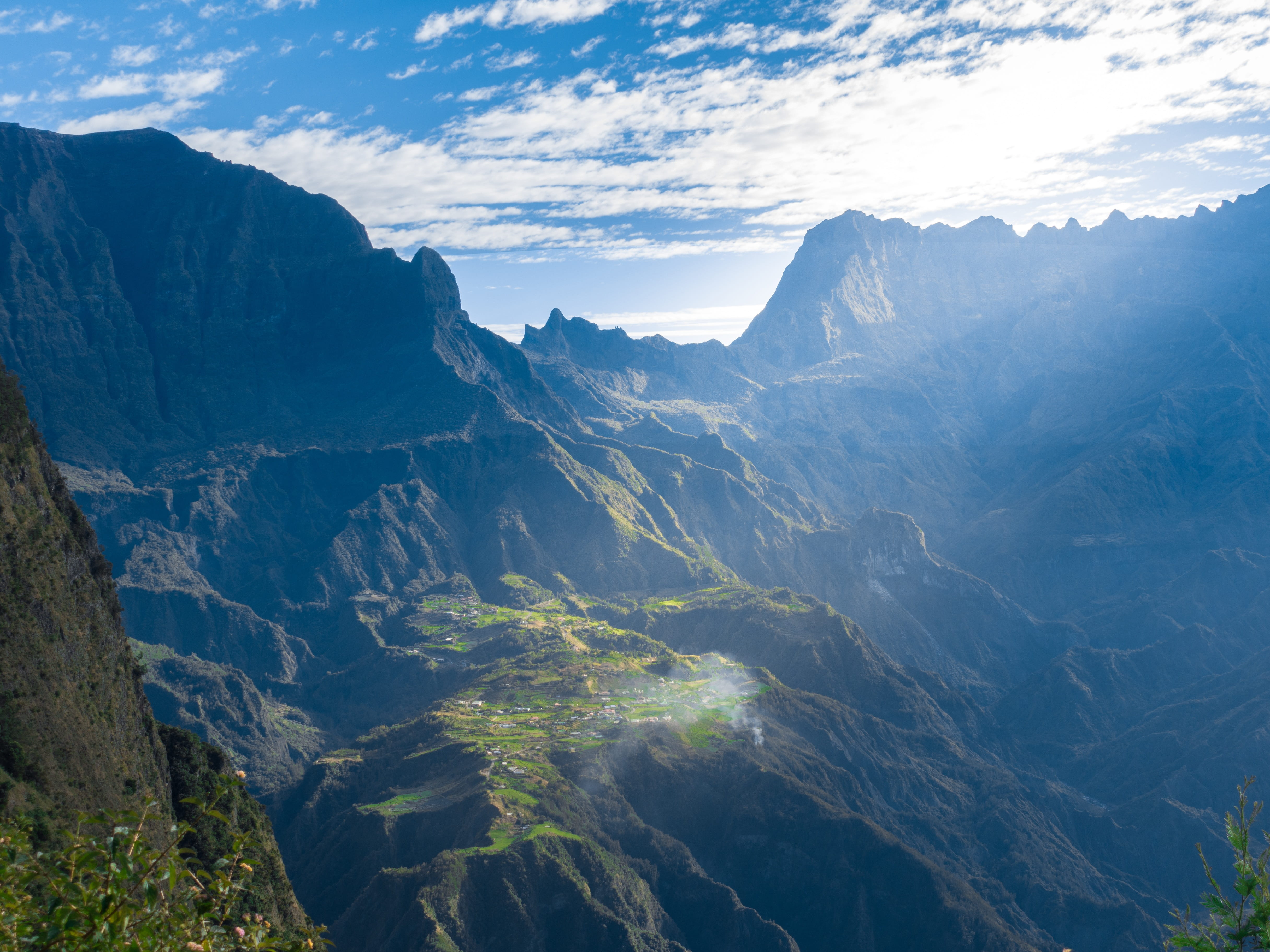 idyllic, nature, mountain range, mountain, roche, physical geography, cloud - sky, beauty in nature, cilaos, scenics - nature, no people, non-urban scene, HD Wallpaper