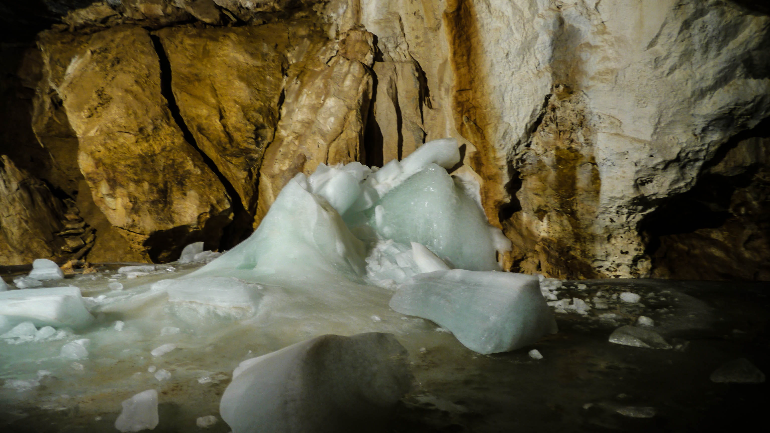 solid, tranquility, rock, water, crystal, frozen, melting, winter, no people, landscape, cold temperature, Cave, glacier, Ice, Roche, environment, Slovenia, HD Wallpaper