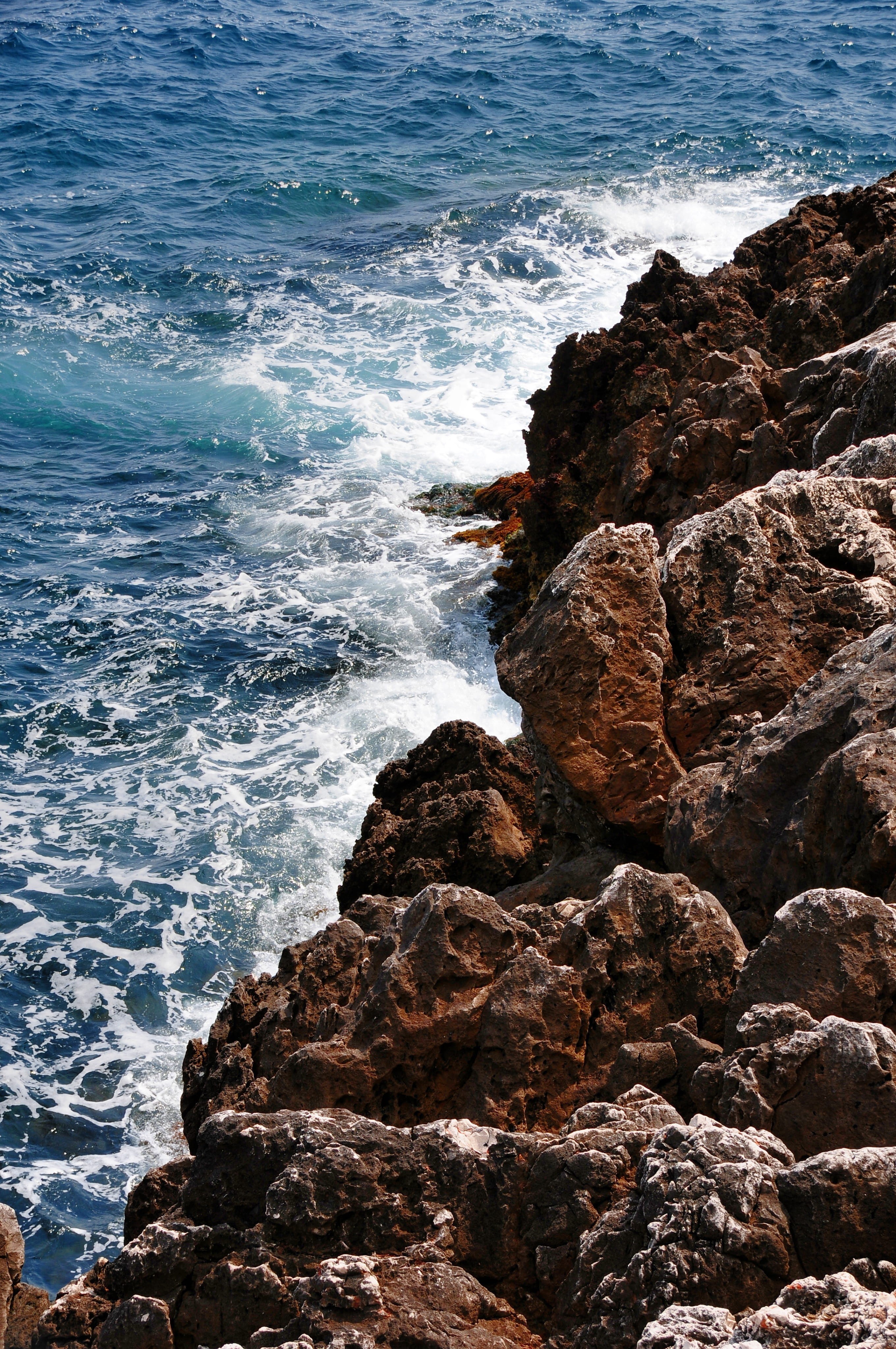 outdoors, rock - object, side, roche, diving, motion, scenics - nature, rock, monaco, wave, aquatic sport, nature, sea, storm, rocks, beach, surfing, scum, Phone HD Wallpaper
