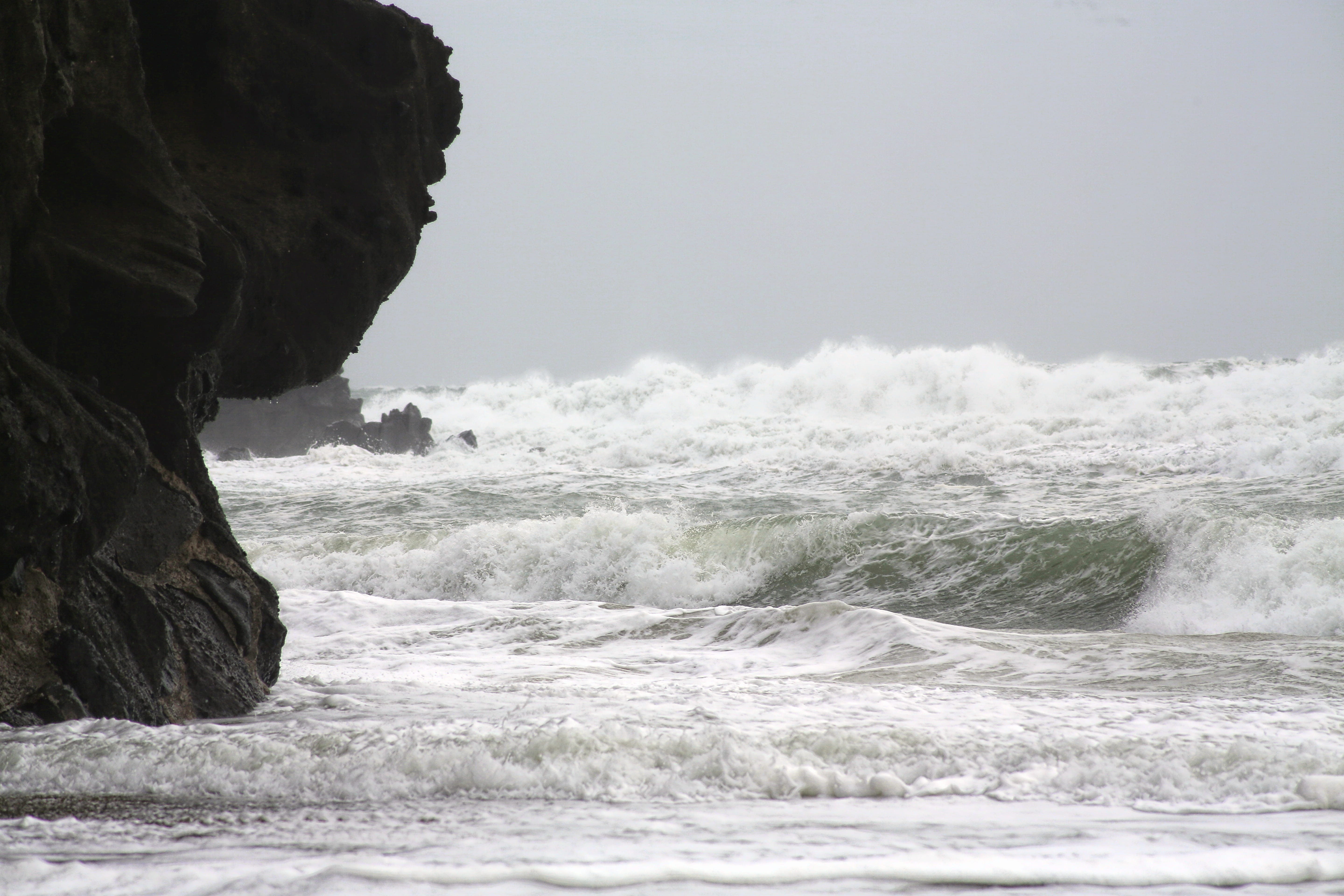 sport, power in nature, rock - object, movement, 5K, motion, rocky coastline, roche, scenics, beauty in nature, aquatic sport, Scum, rock, land, eroded, HD Wallpaper