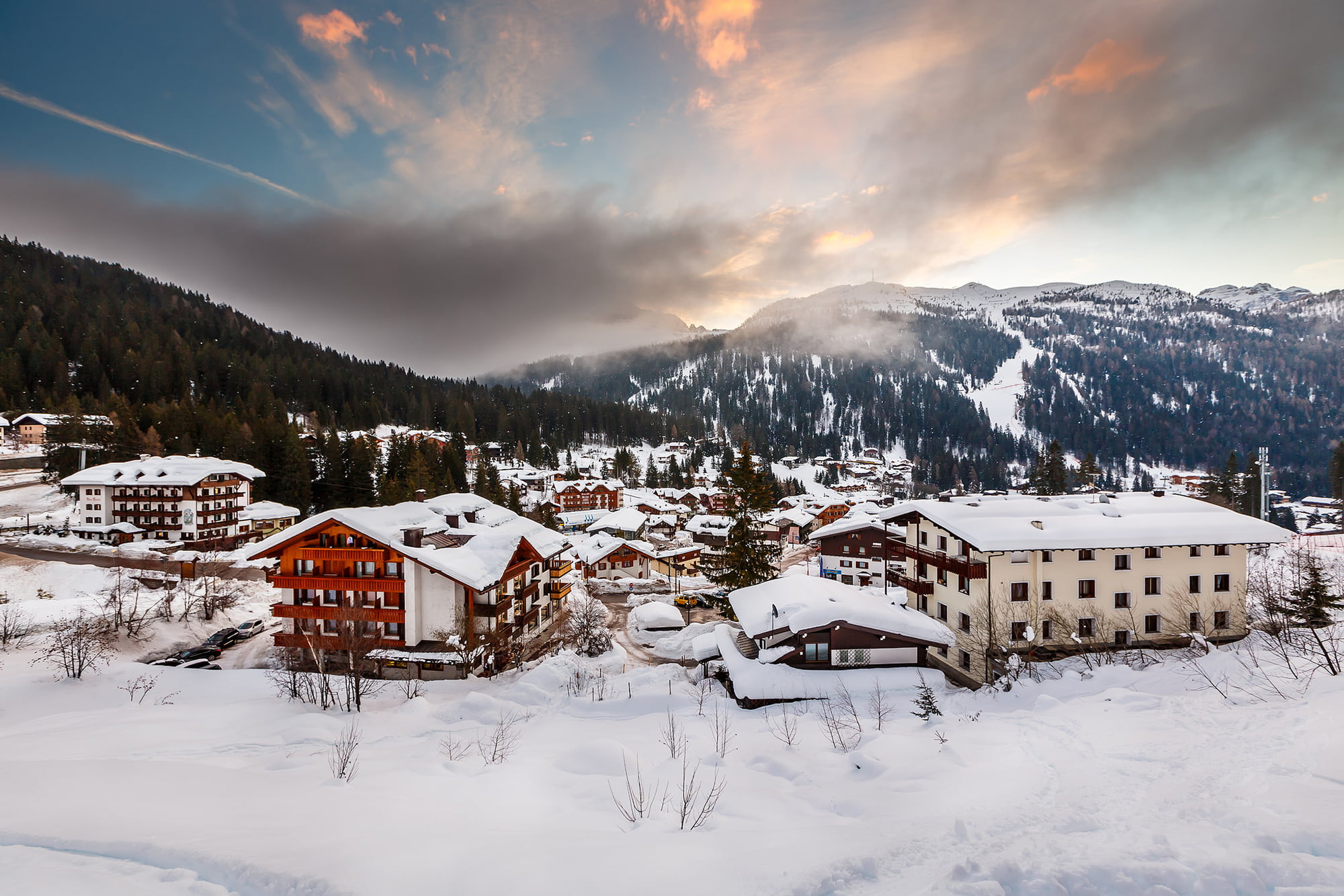 the city, landscape, Italy, Alps, mountain, building, nature, architecture, snow, 1080P, scenics - nature, home, mountains, Italia, ski resort, snowcapped mountain, HD Wallpaper