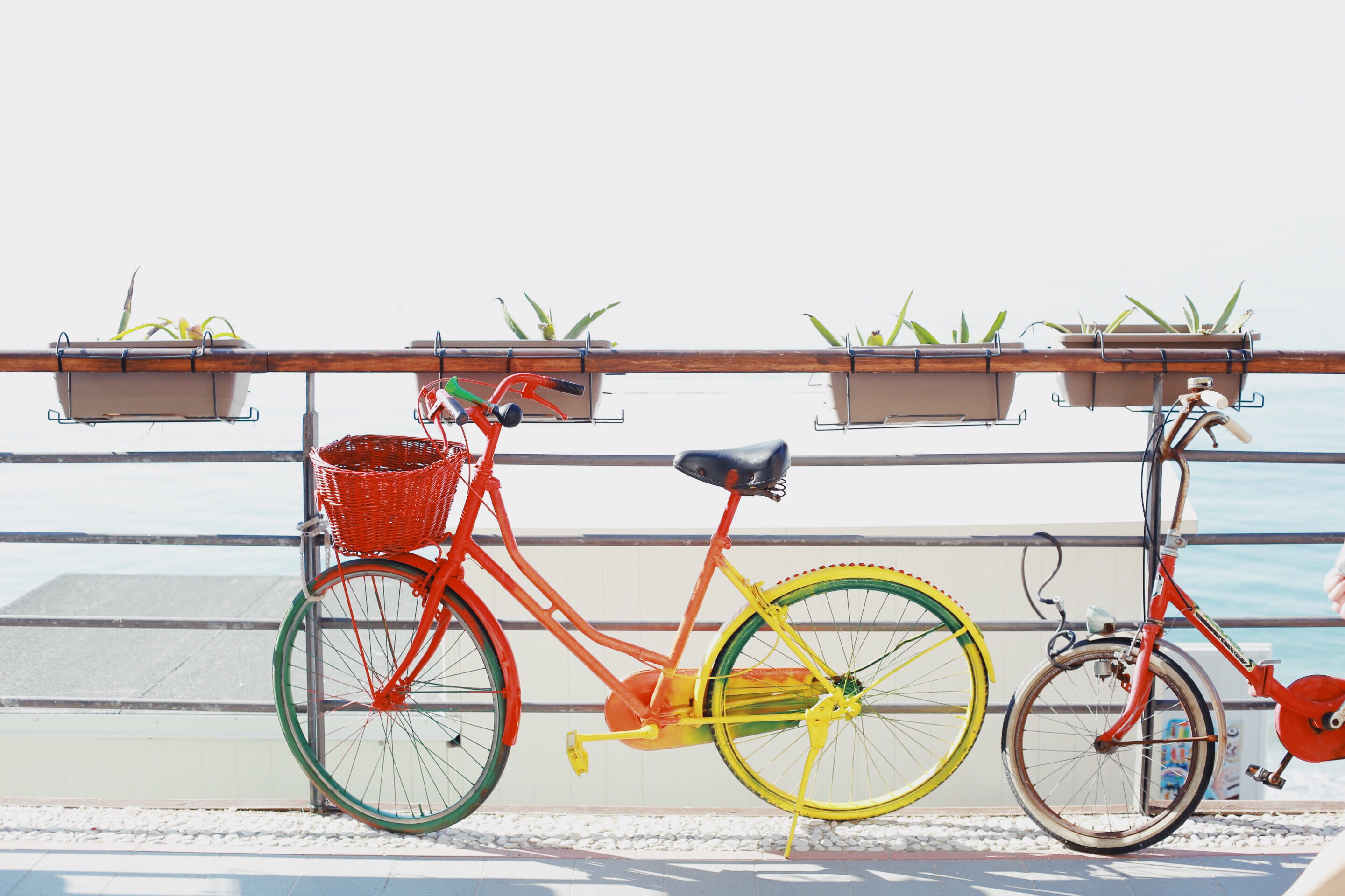 cycle, railing, street, transportation, italium, near, red, two, cycling, sunlight, colourful bike, golden hour, land Vehicle, yellow, bicycle, mode of Transport, HD Wallpaper
