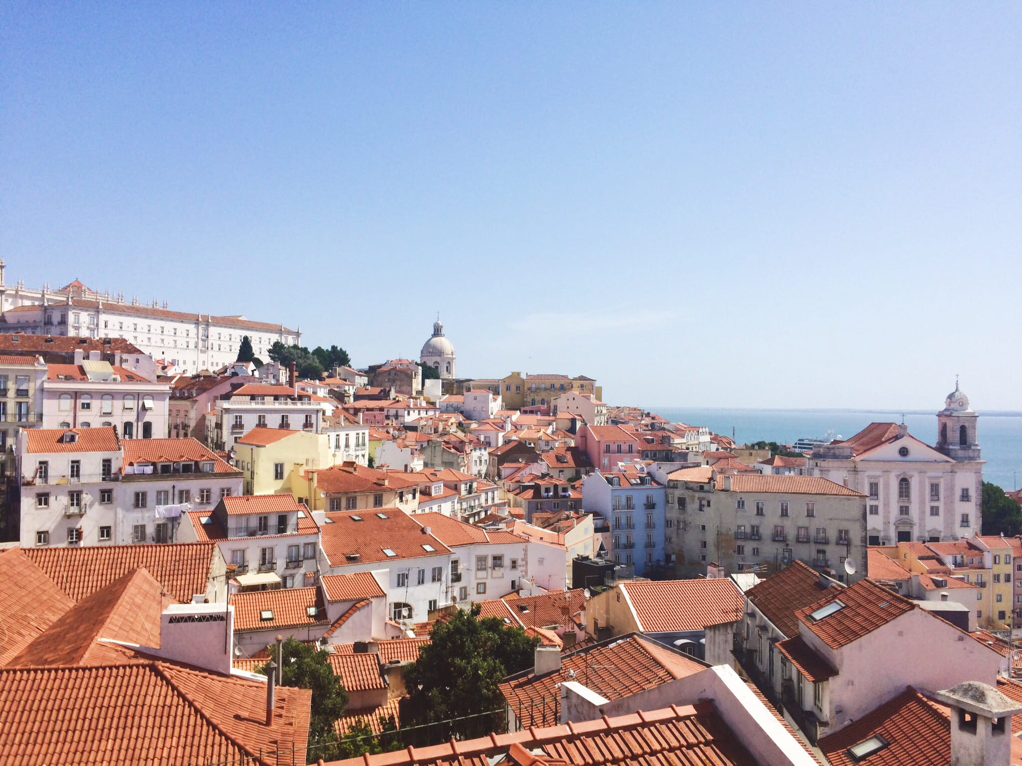 architecture, city, blue, alfama, lisboa, outdoors, roof, building exterior, community, travel, townscape, europe, day, portas do sol, house, lisbon, crowded, HD Wallpaper
