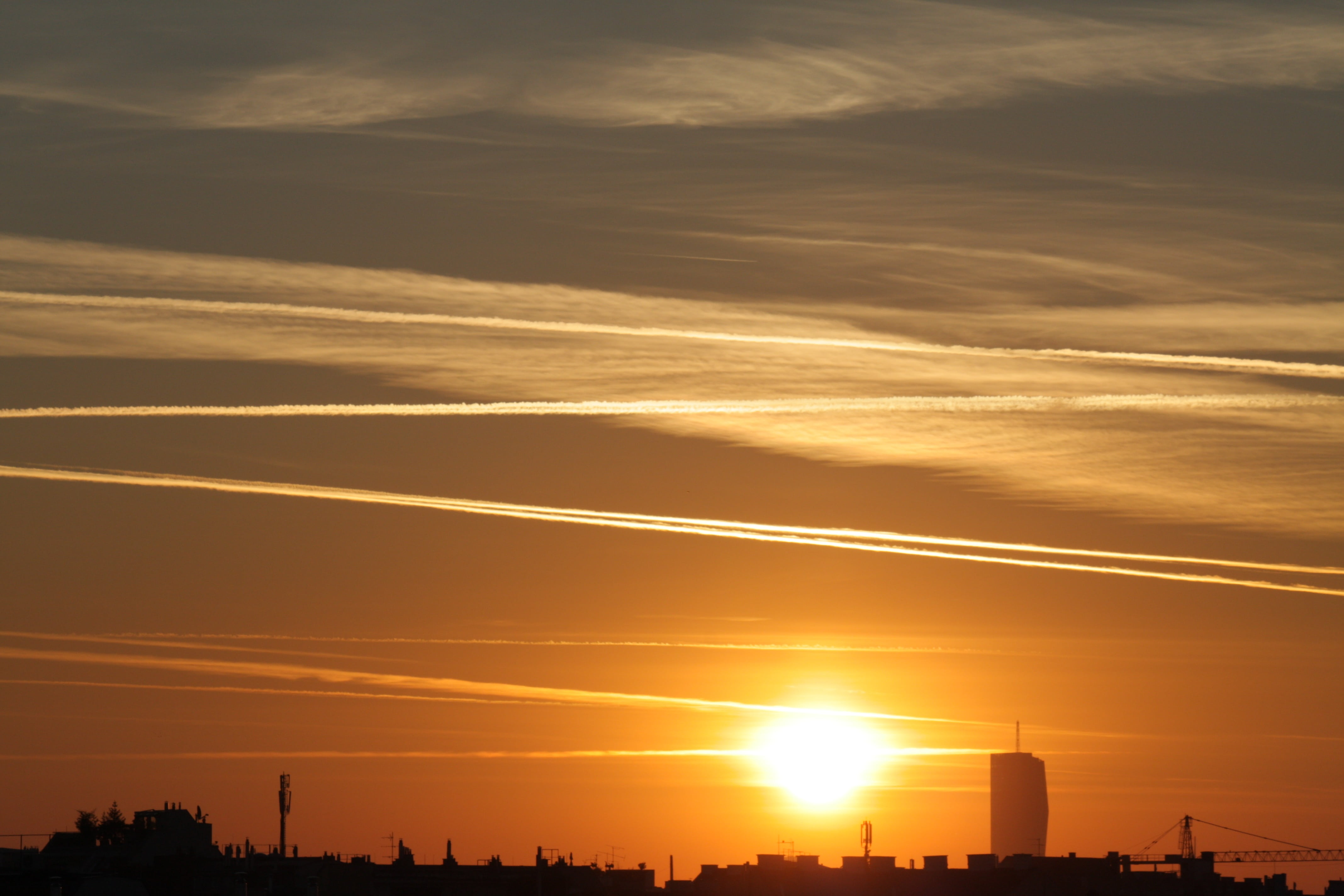 romantic sky, 4K, vienna, sunrise, tranquil scene, sun, building exterior, skyline, landscape, beauty in nature, architecture, orange color, built structure, HD Wallpaper