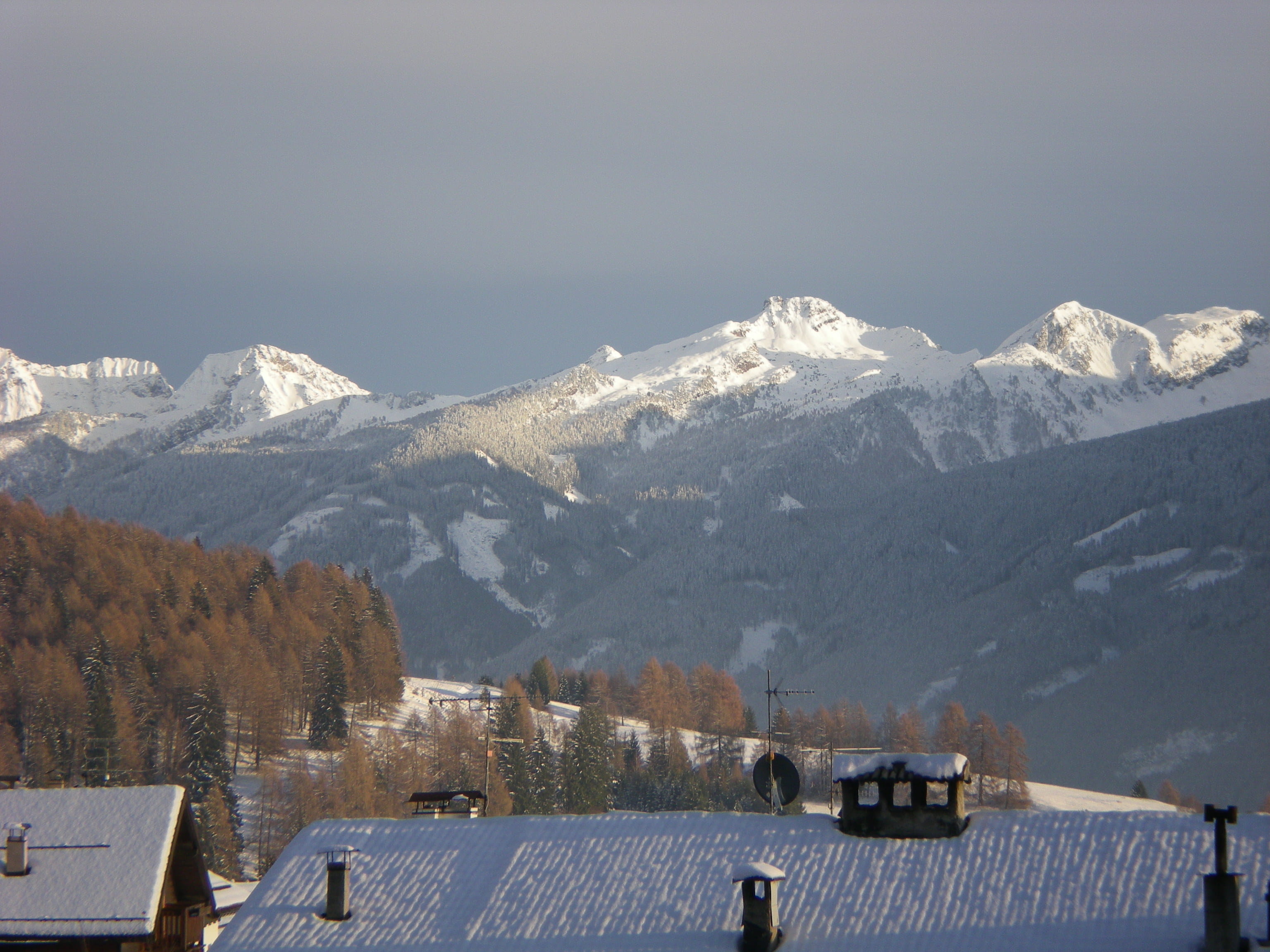 inverno, scenics - nature, outdoors, fiemme, mountain peak, sky, building, mountain range, day, tree, architecture, 2K, mountain, winter, landscape, nature, HD Wallpaper