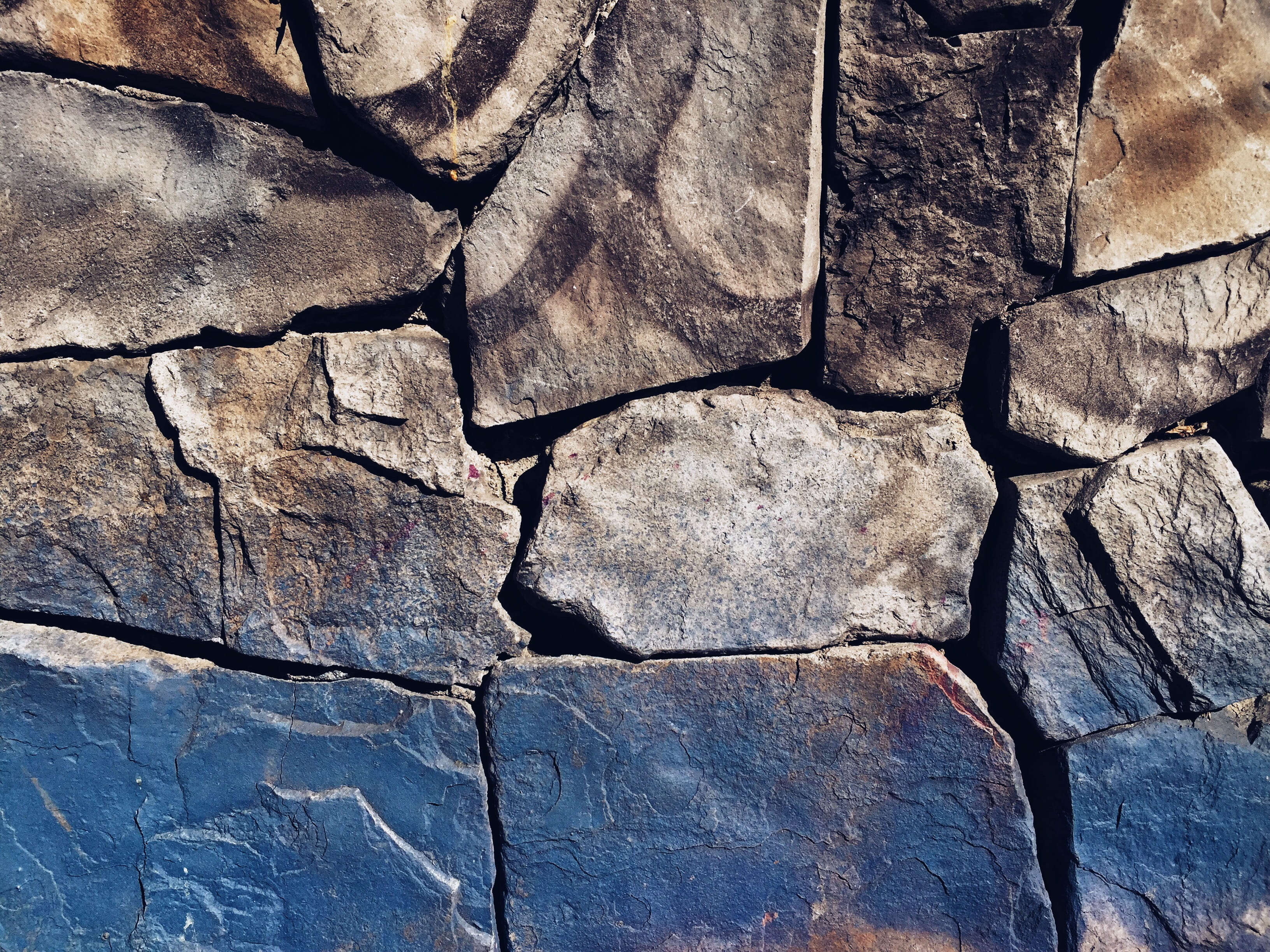 slate, close-up, log, day, background, 2K, textured, detail, wood - material, nature, wall, los angeles, stone, cracked, colores, large group of objects, HD Wallpaper