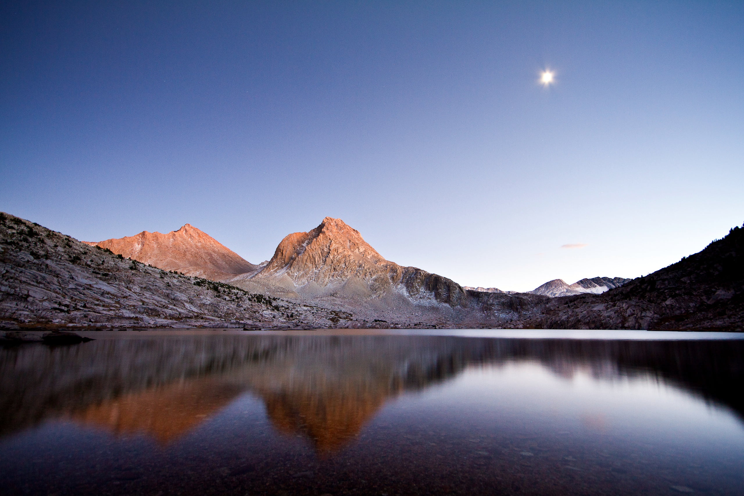 mountain, mountains, reflection, lake, outdoors, alpenglow, sky, Sapphire, 2K, moon  lake, nature, Twilight, daytime, mountain Peak, calm, scenics, across, HD Wallpaper