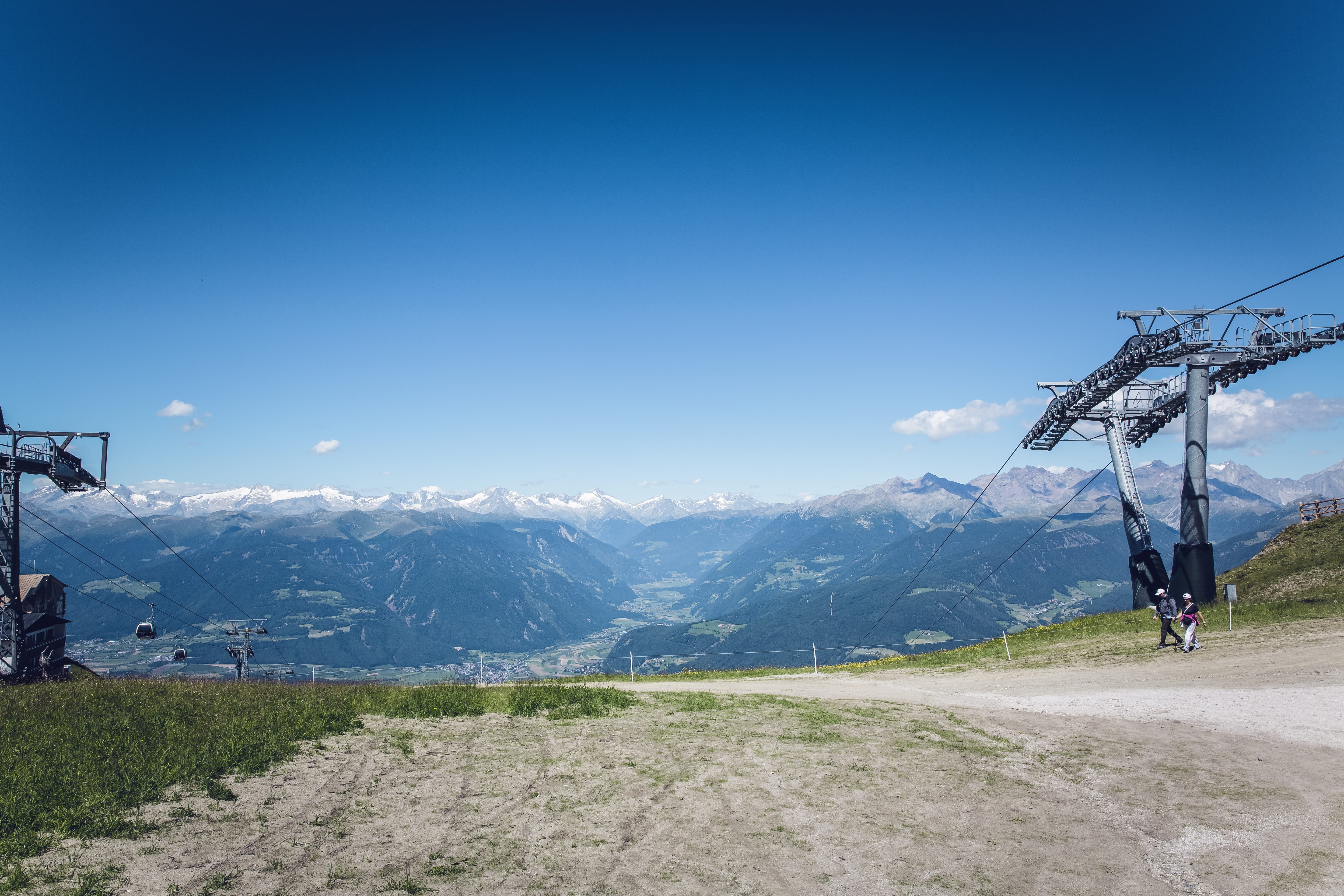 tranquil scene, alpine, mountain, blue, ski, transport, beauty in nature, electricity, 5K, snowcapped mountain, leisure activity, meadow, gondola, abendstimmung, HD Wallpaper
