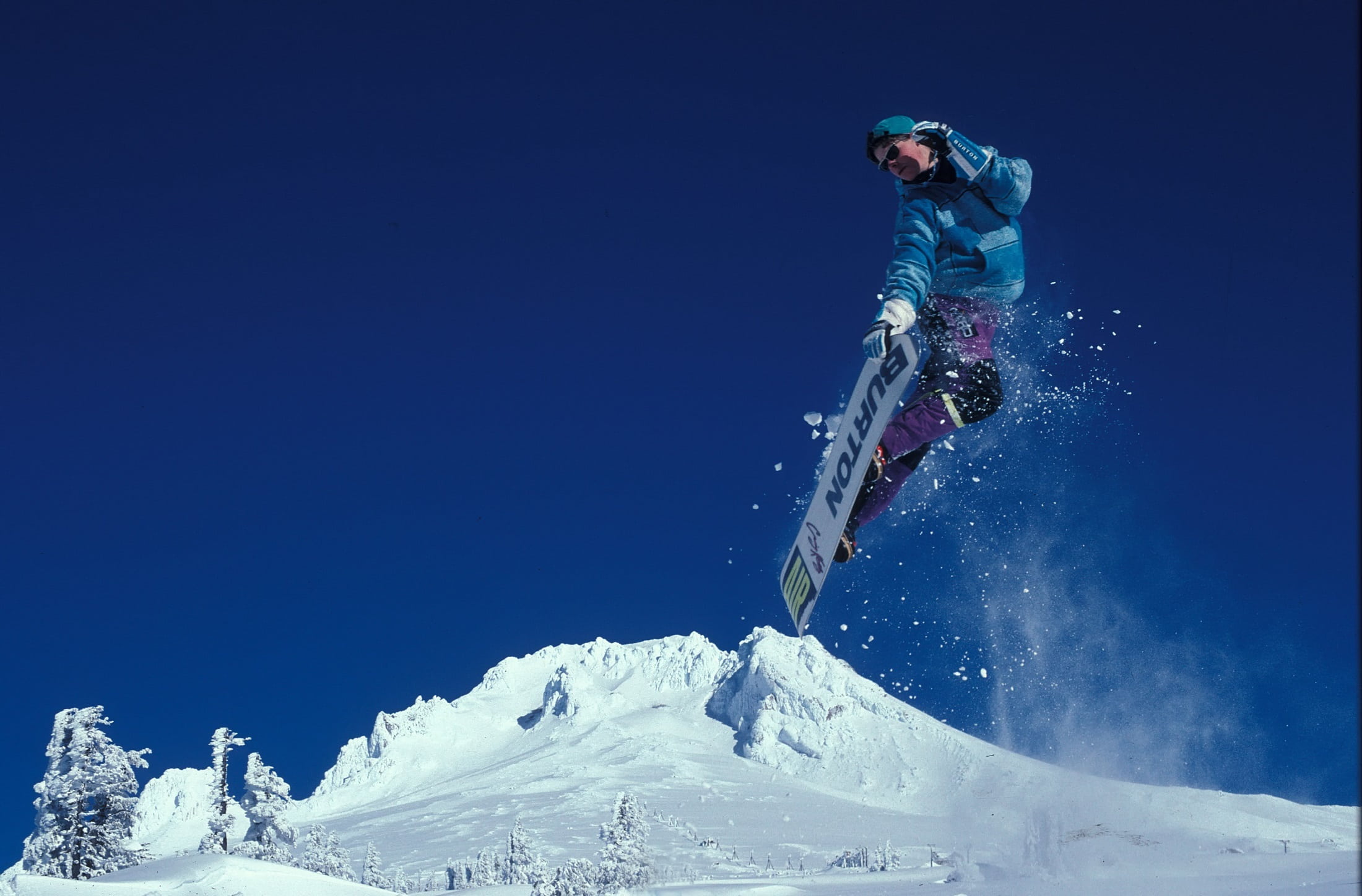 1080P, snowboard, ski holiday, activity, athletic, snow, adventure, ski resort, blue, snowboarding, nature, outdoors, sport, snowfield, men, extreme Sports, HD Wallpaper