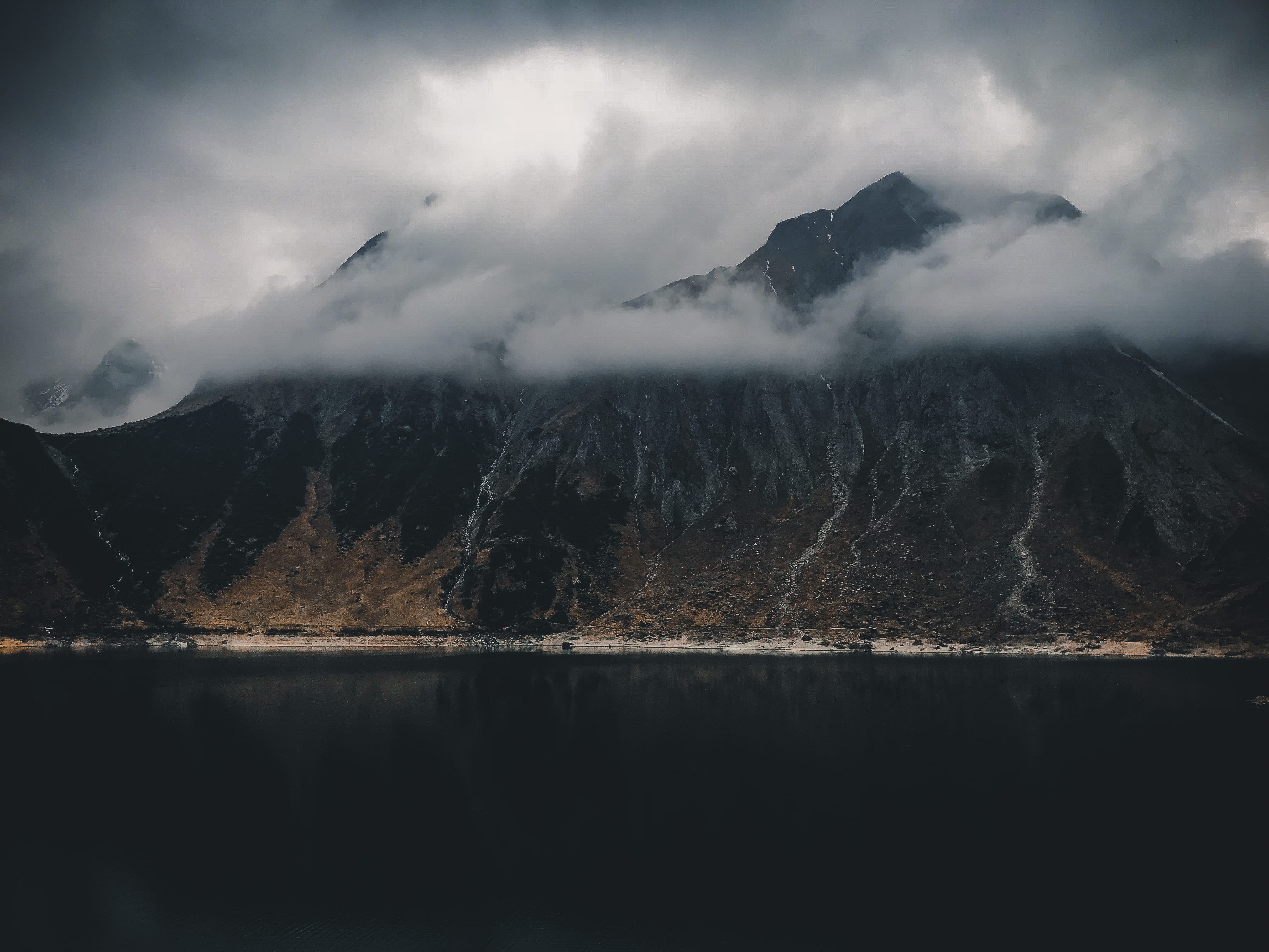 black lake, snow, range, no people, mountain peak, tranquility, non-urban scene, environment, tranquil scene, scenics - nature, silence, mountain peal, HD Wallpaper
