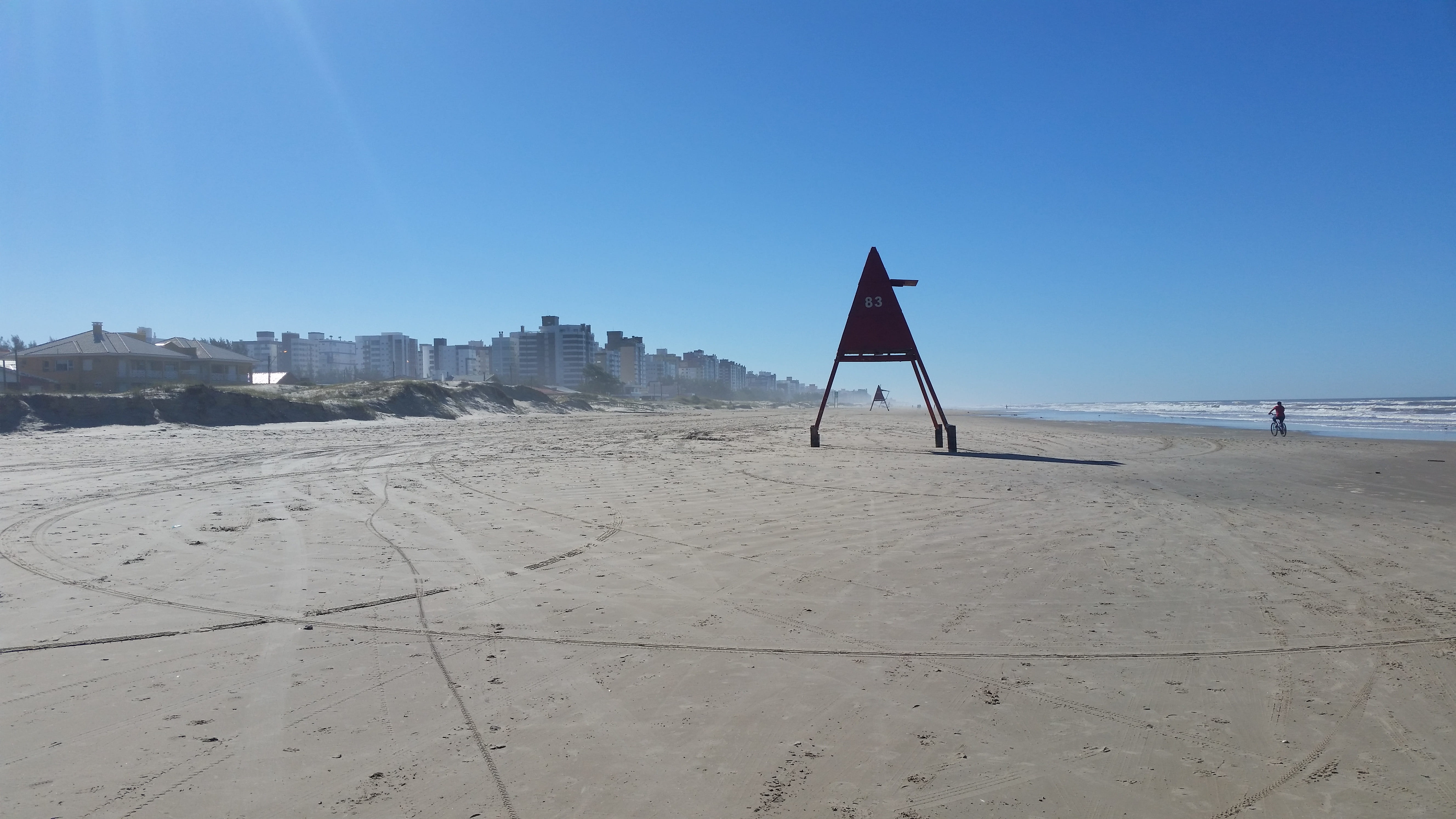 built structure, clear sky, beach, sea, sunlight, building exterior, land, water, nature, outdoors, tranquility, brazil, blue, scenics - nature, sand, capão da canoa, HD Wallpaper