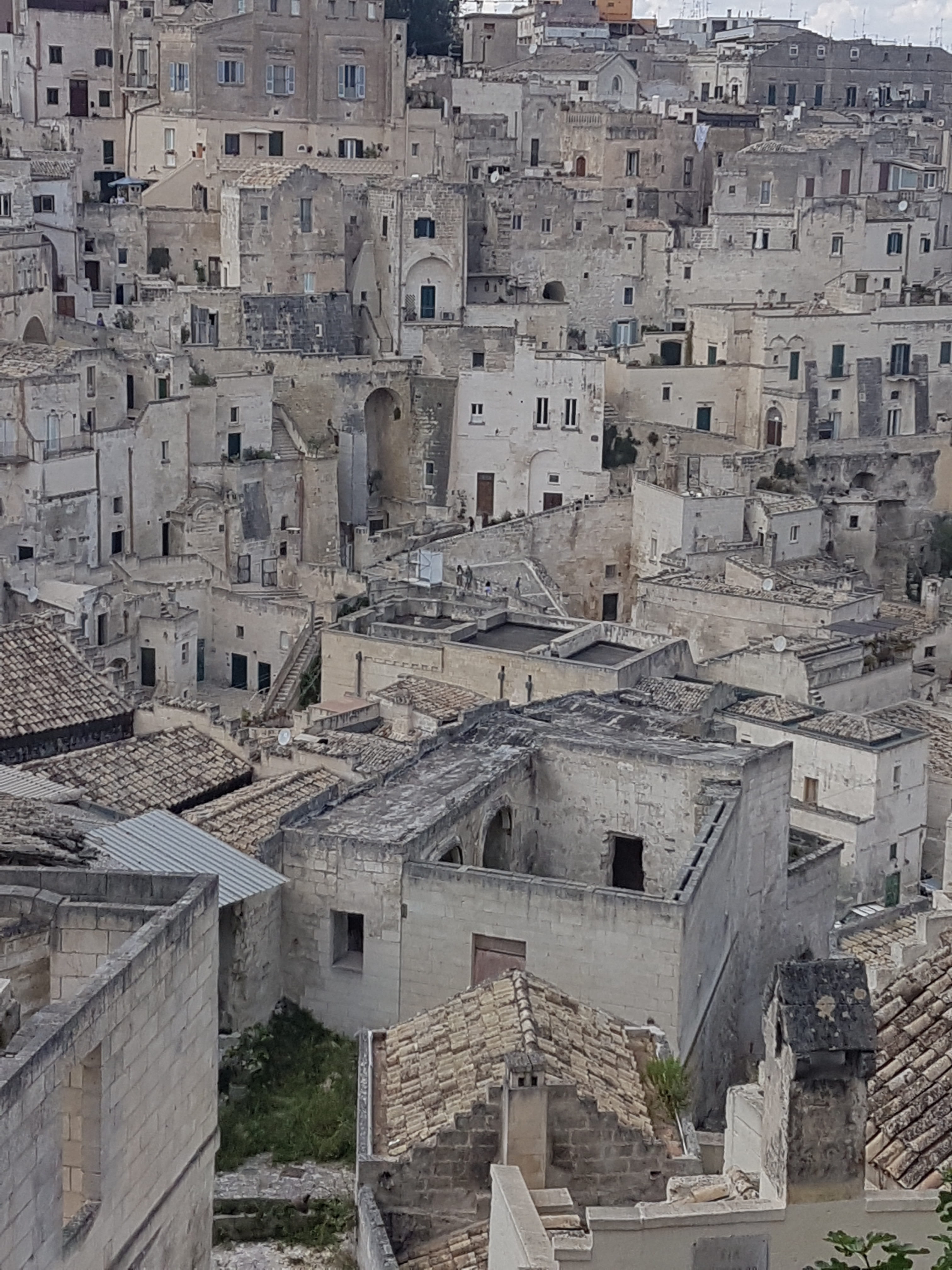 south italy, old, 4K, town, basilicata, matera, outdoors, building exterior, full frame, city, built structure, community, ruined, day, crowd, architecture, Phone HD Wallpaper