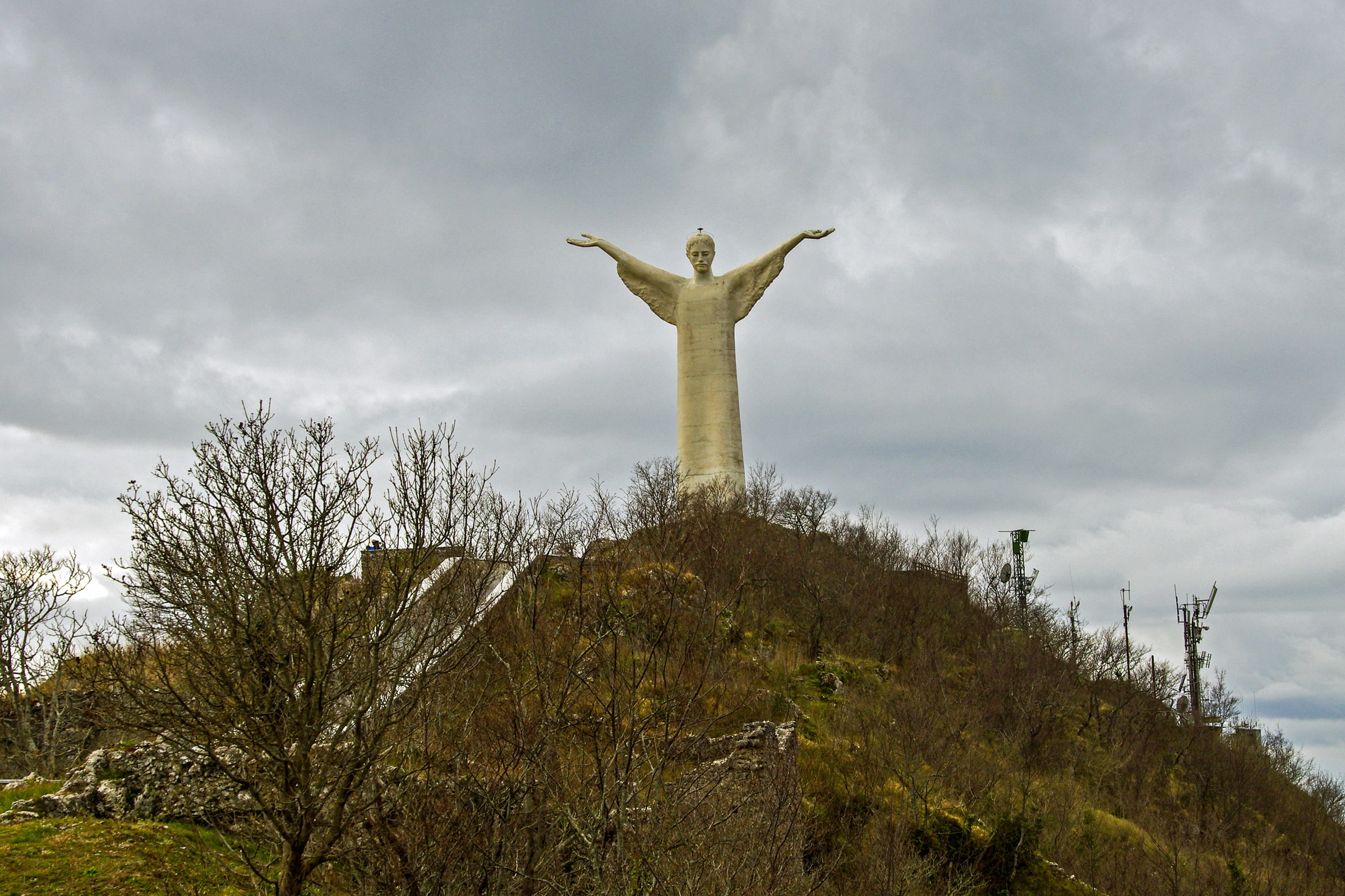 low angle view, environment, animals in the wild, travel destinations, overcast, sky, outdoors, Maratea, christ blessing, christ maratea, grass, animal wildlife, HD Wallpaper