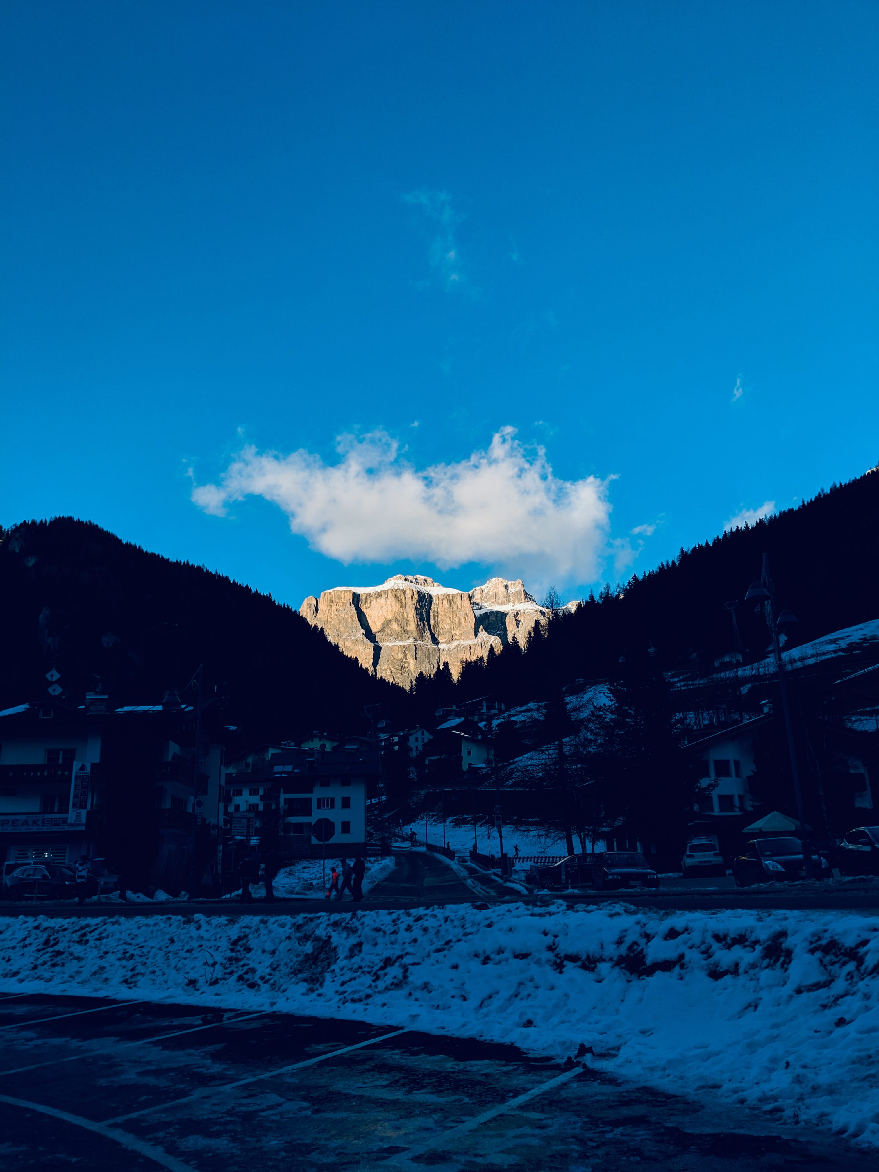 built structure, canazei, italy, house, via di parèda, 4K, mountain range, scenics - nature, building exterior, outdoors, sky, snow, snowcapped mountain, Phone HD Wallpaper