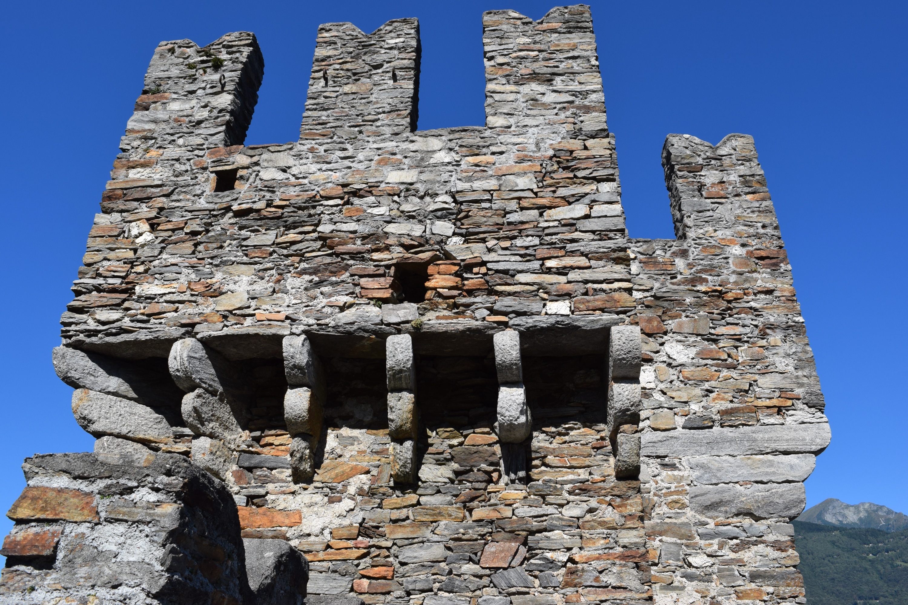 architecture, low angle view, no people, tourism, ancient, medievo, 2K, rocca, switzerland, old ruin, nature, sunlight, sky, day, castle, outdoors, old, HD Wallpaper