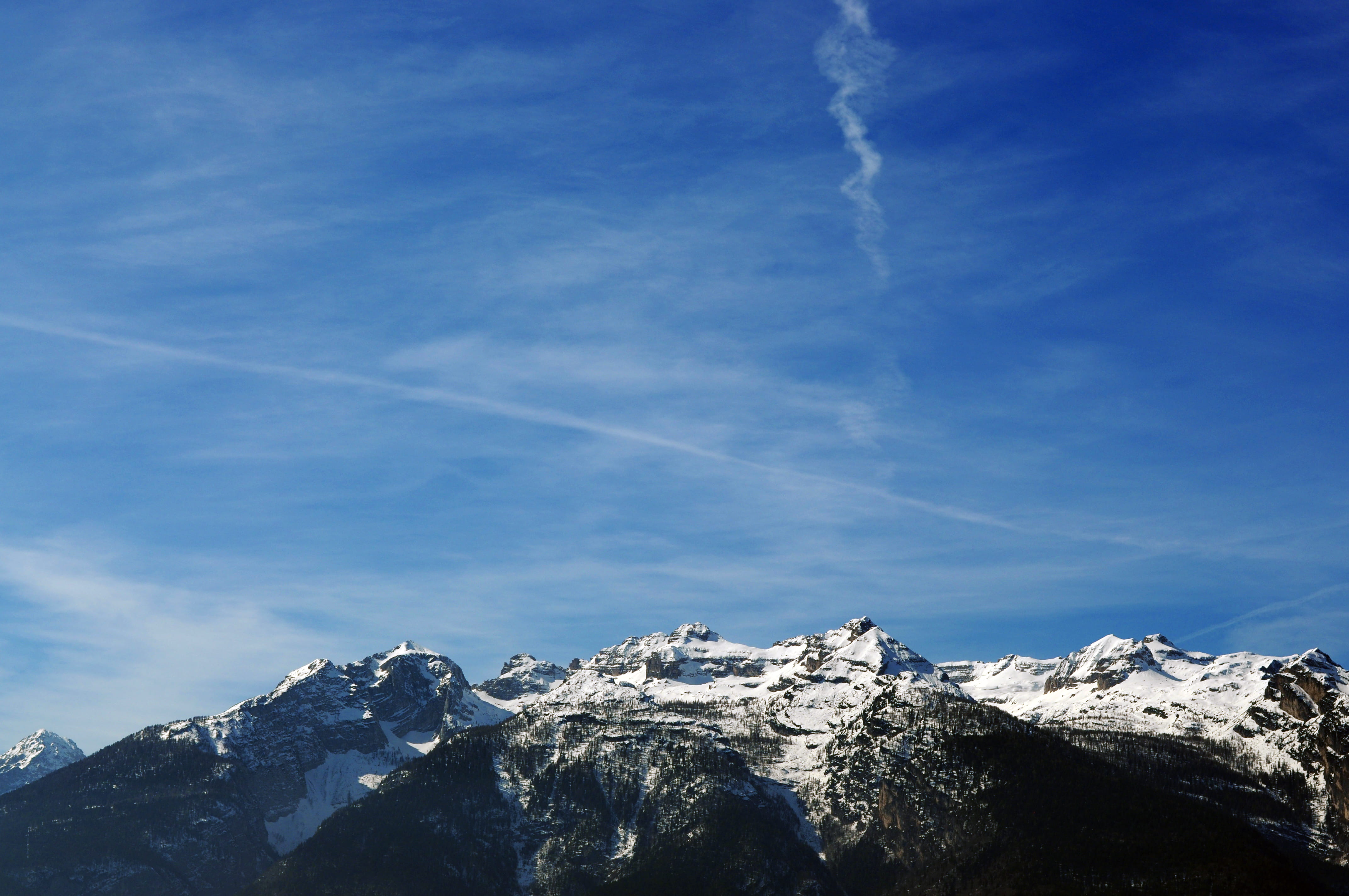 blue, cold temperature, beauty in nature, mountains, 4K, no people, tranquility, blu, cloud - sky, day, vapor trail, mountain peak, scenics - nature, rock, HD Wallpaper