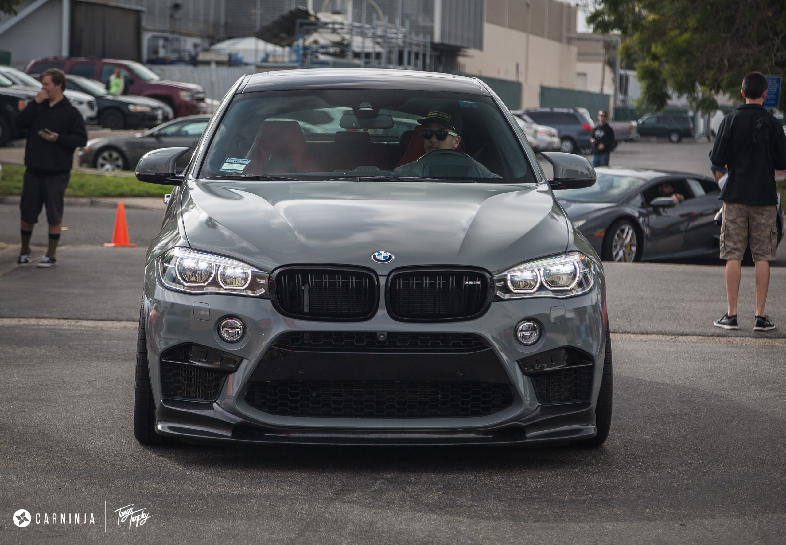 full length, road, Wombat Typhoon, 2K, motor vehicle, city, architecture, men, mode of transportation, real people, government, bmw x6, people, focus on foreground, HD Wallpaper