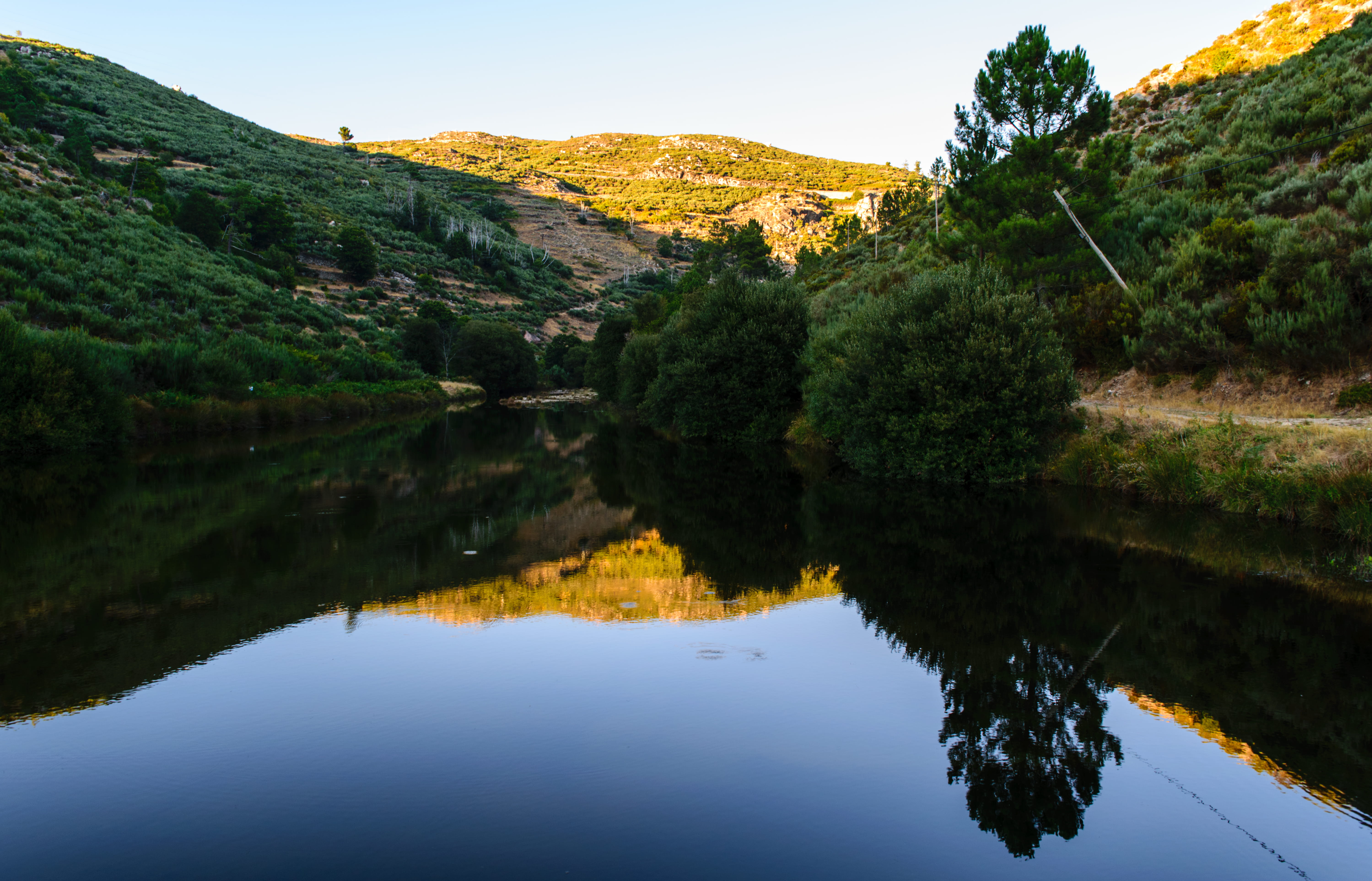 outdoors, water, lake, serra da estrela, montain, tree, portugal, sky, waterfront, clear sky, green, non-urban scene, scenics - nature, land, 5K, forest, HD Wallpaper