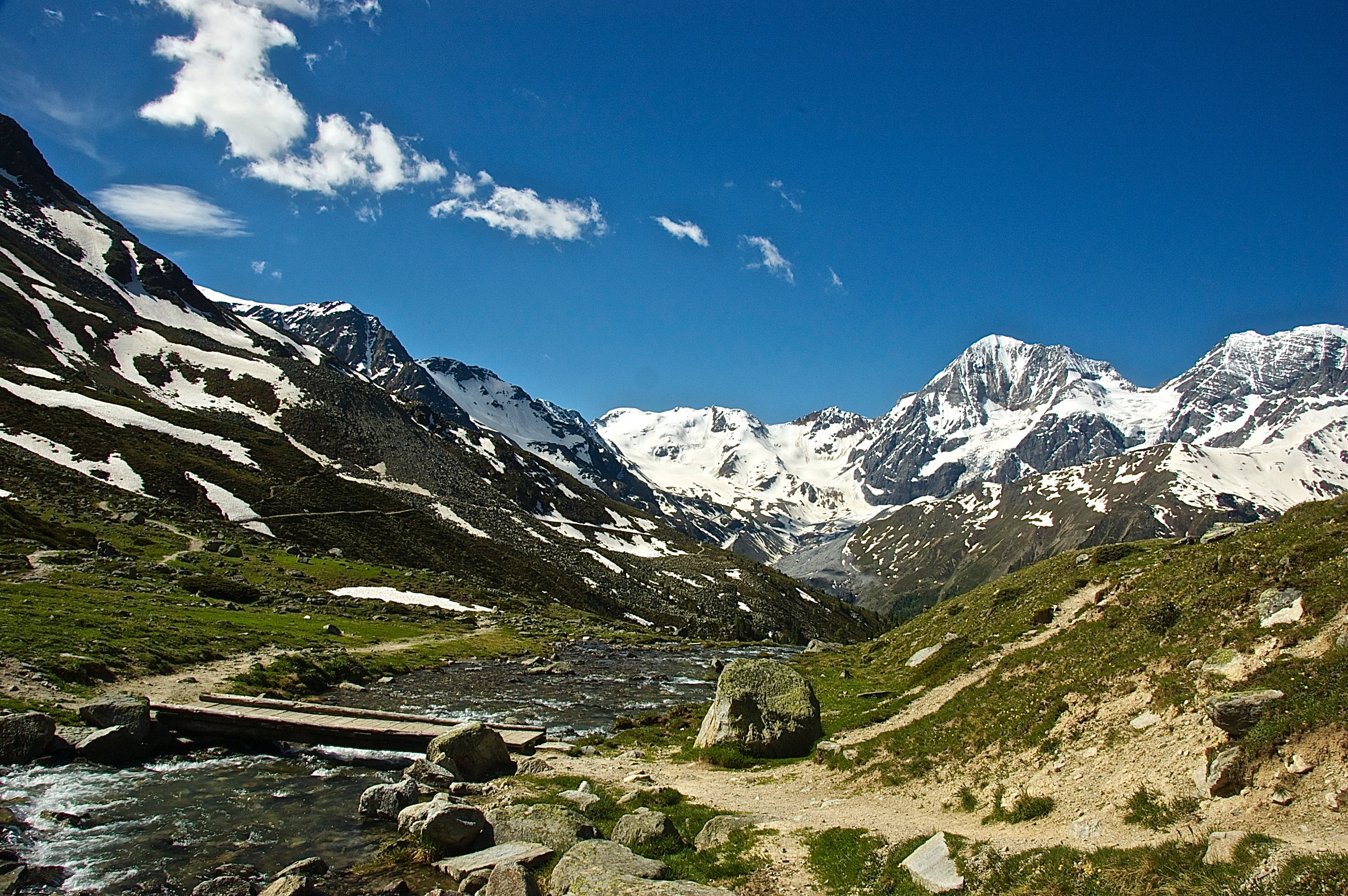 Rifugio, Italy, 2K, summer, mountain Peak, landscape, european Alps, scenics, Stelvio National Park, grass, green, Sud, cover, Alto Adige, outdoors, Bridge, HD Wallpaper