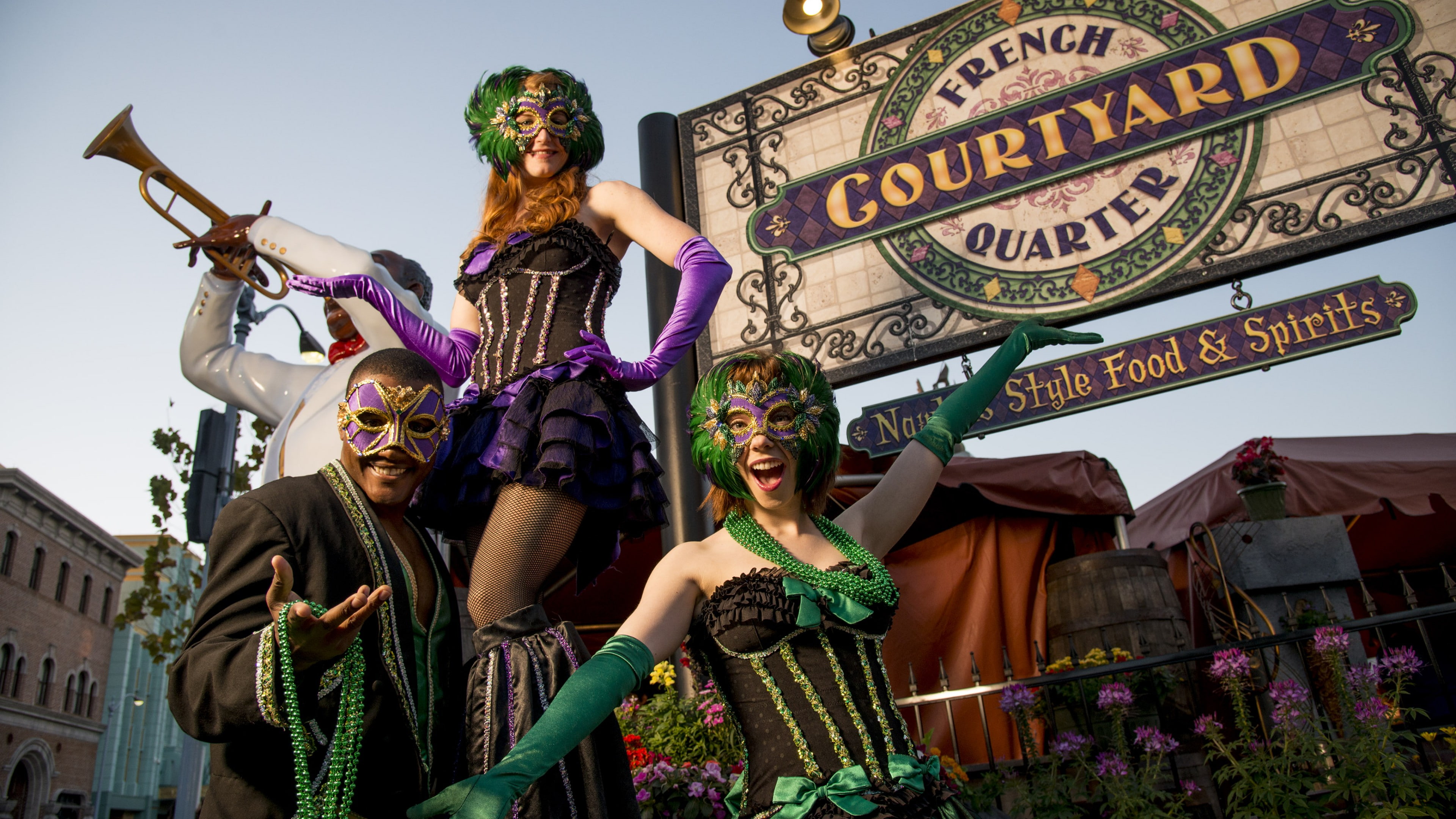 4K, Mardi gras, peoples-christian, carnival mask, one, masquerades, man, women, beads, courtyard, spring meeting, wearing, near, two, HD Wallpaper