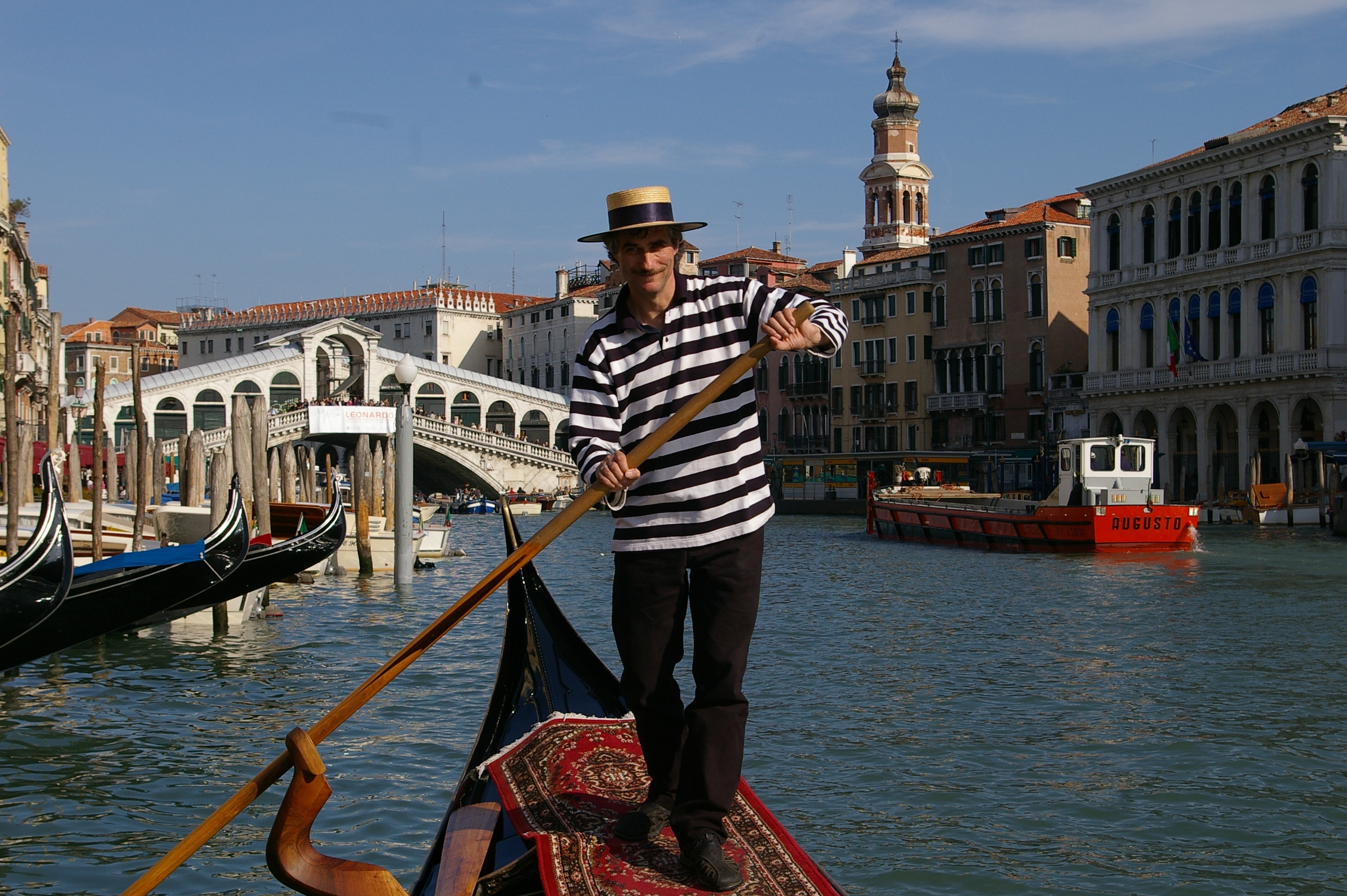 building exterior, standing, mode of transportation, built structure, canal grande, water, 2K, travel destinations, outdoors, rialto bridge, front view, HD Wallpaper