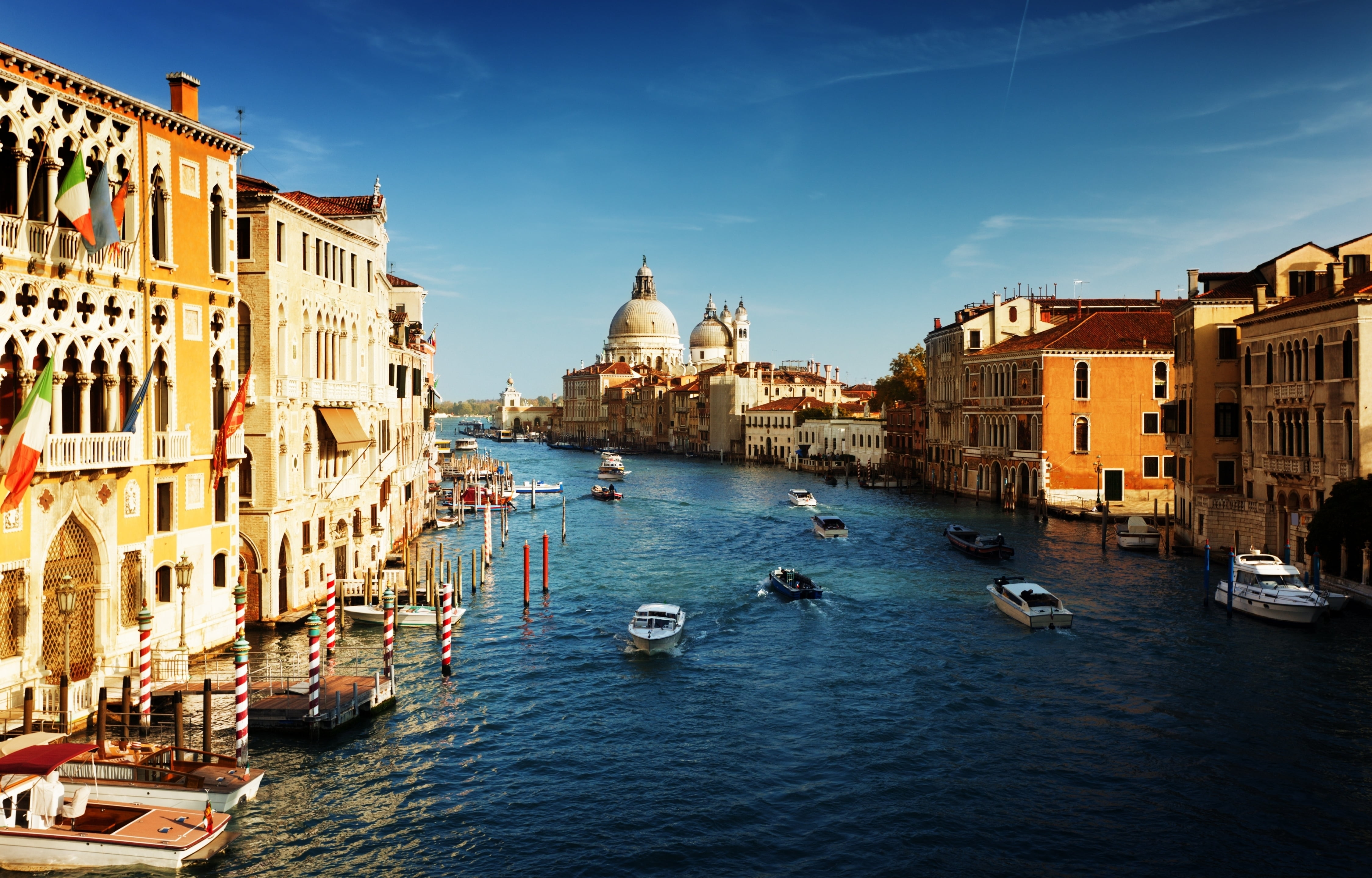 europe, boat, basilica, sea, rialto Bridge, city, transportation, santa Maria della Salute, day, river, famous Place, cityscape, lagoon, blue, old, assorted, HD Wallpaper