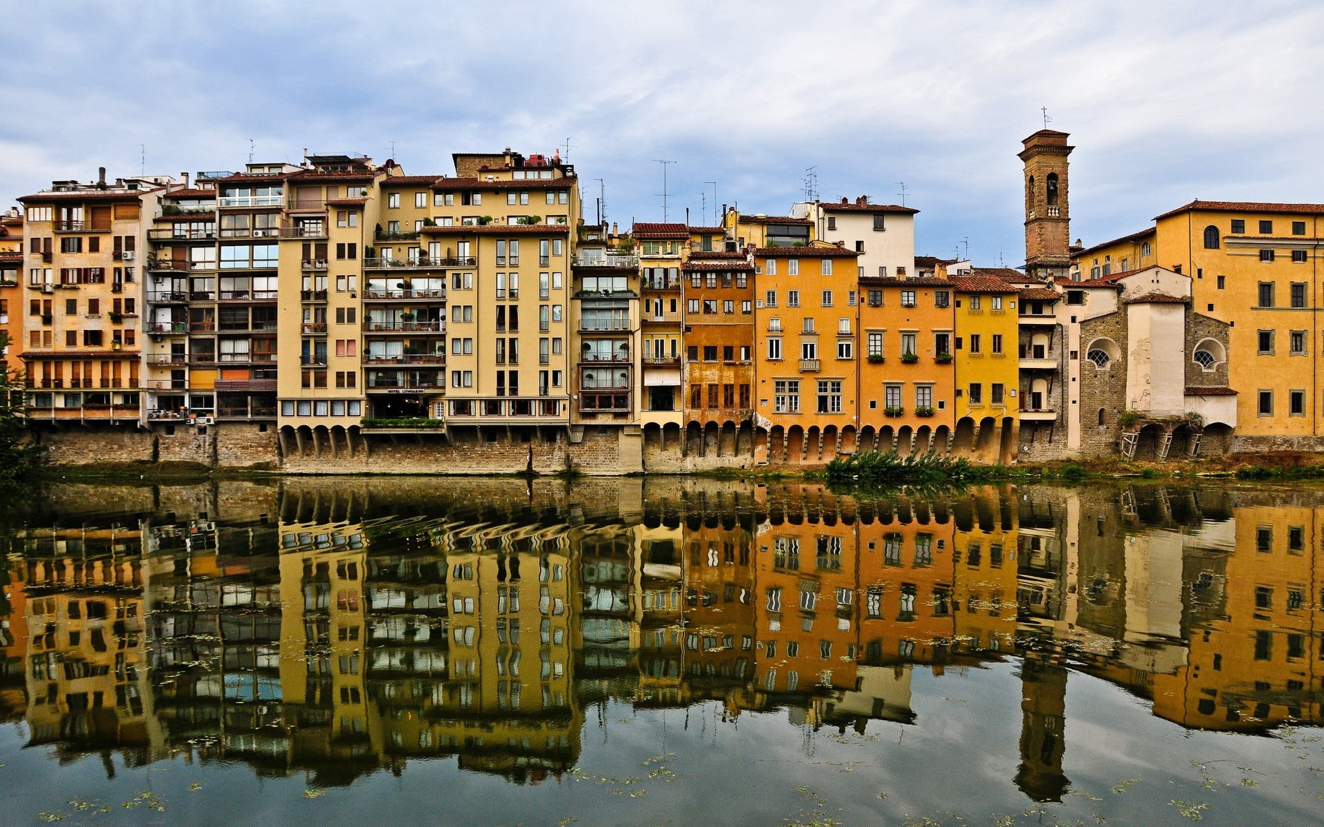apartment, cloud - sky, buildings, house, history, sky, old, brown, water, street, built Structure, florence - Italy, famous Place, no people, river, europe, HD Wallpaper
