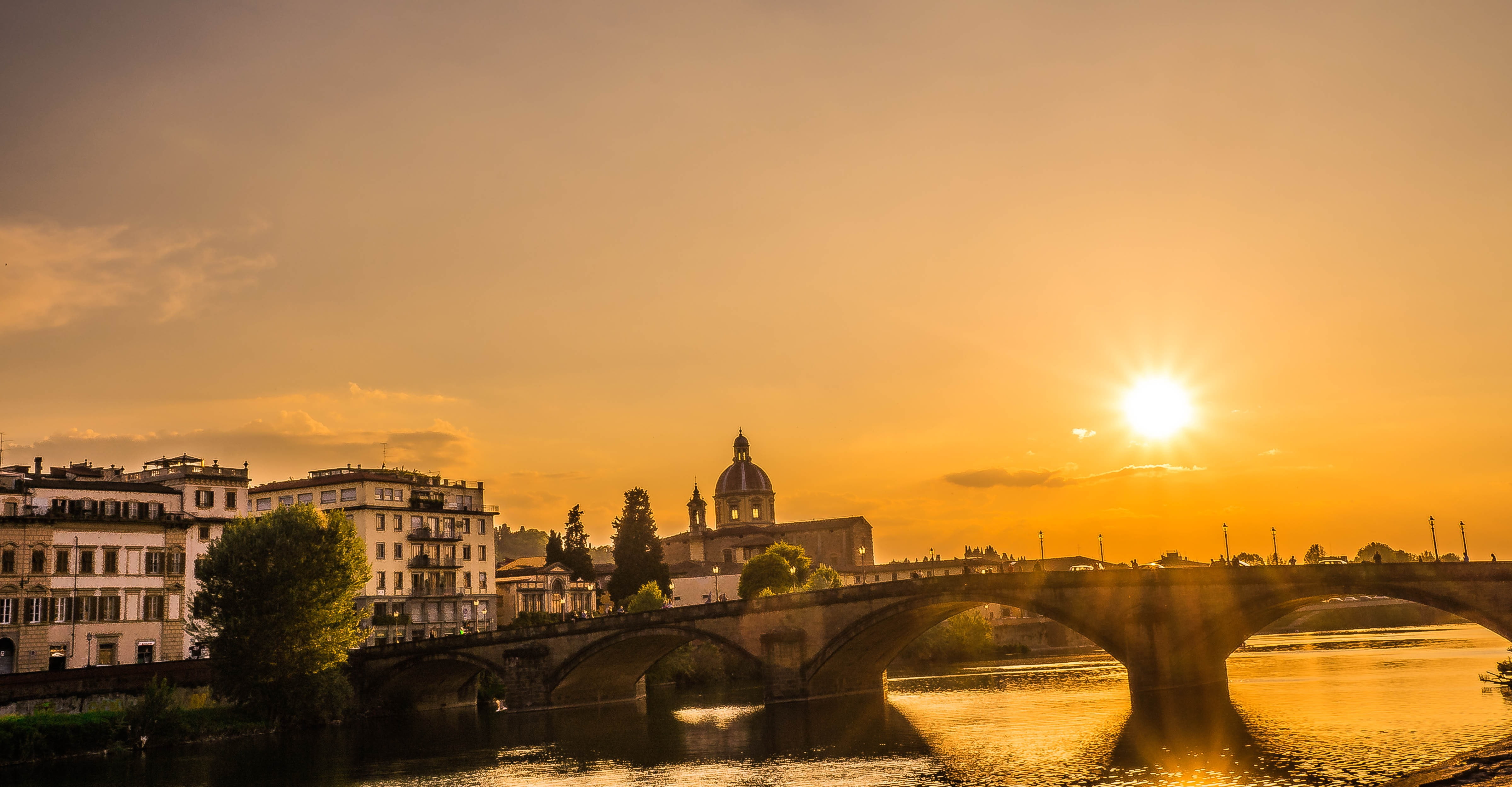 lense flare, nature, sunlight, concrete, buildings, government, urban, brown, florence, arno river, connection, office building exterior, 4K, sky, sun, HD Wallpaper