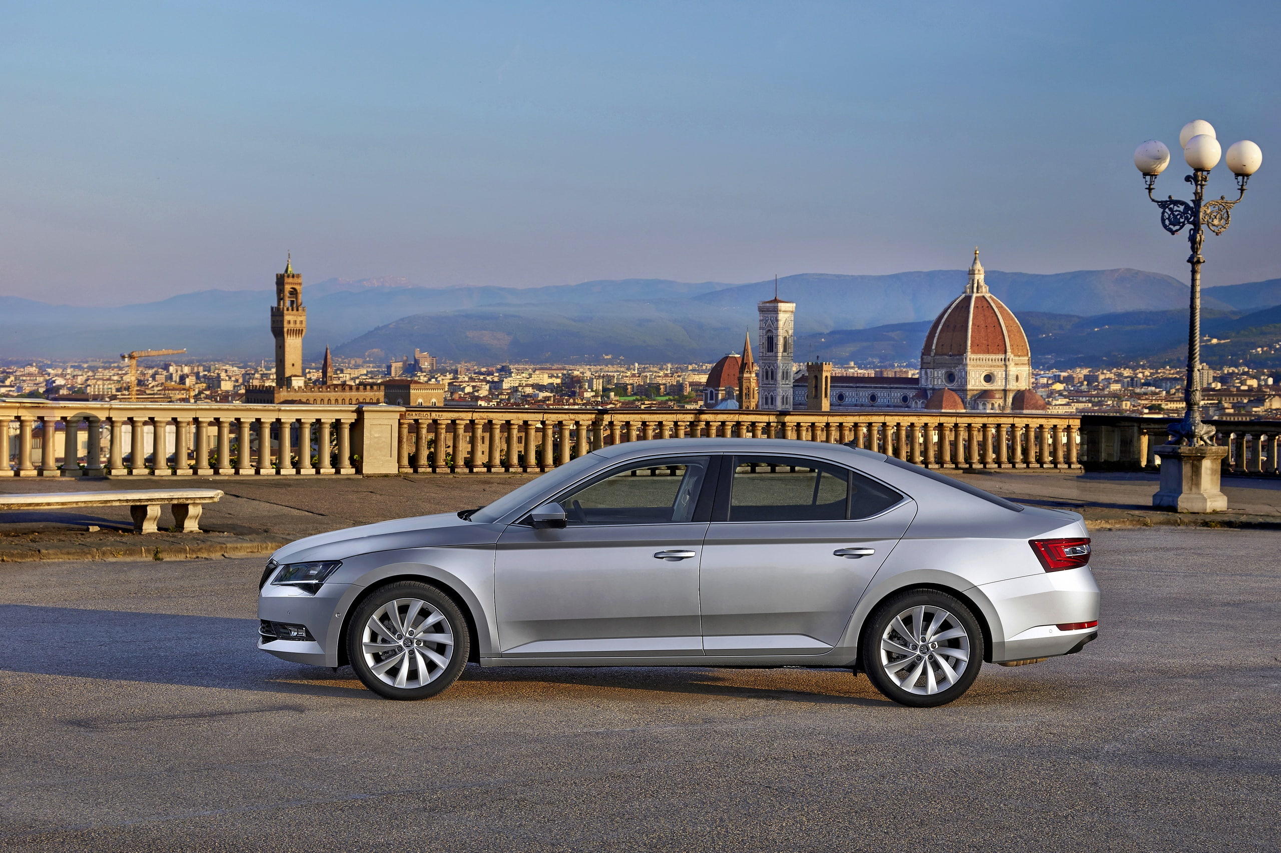 2K, Superb, profile, the fence, four-door, 2015, Italy, the sidewalk, Florence, Skoda, Tuscany, grey, sedan, Piazzale Michelangelo, HD Wallpaper