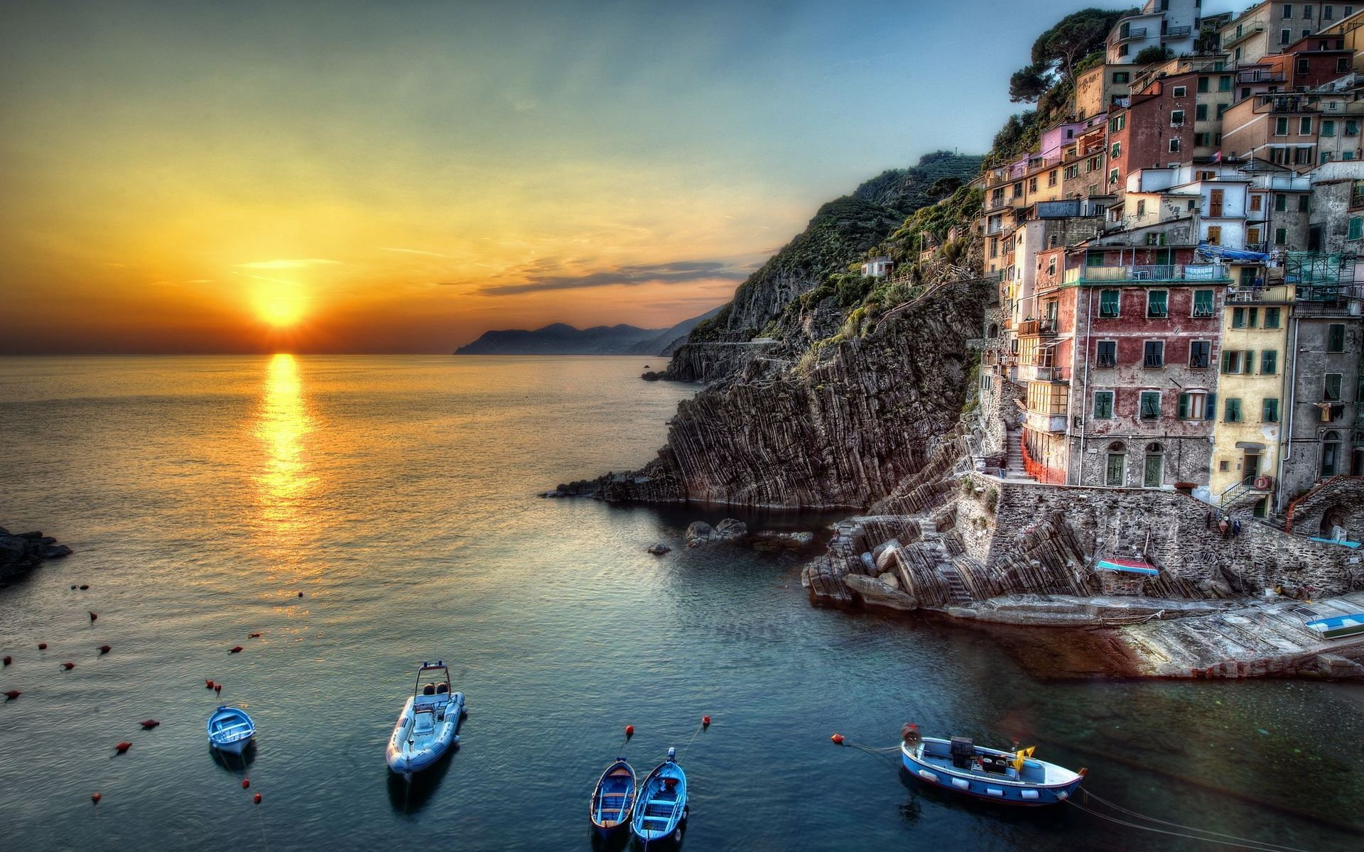 travel and world, riomaggiore, boats, blue, 1080P, white, italy, HD Wallpaper