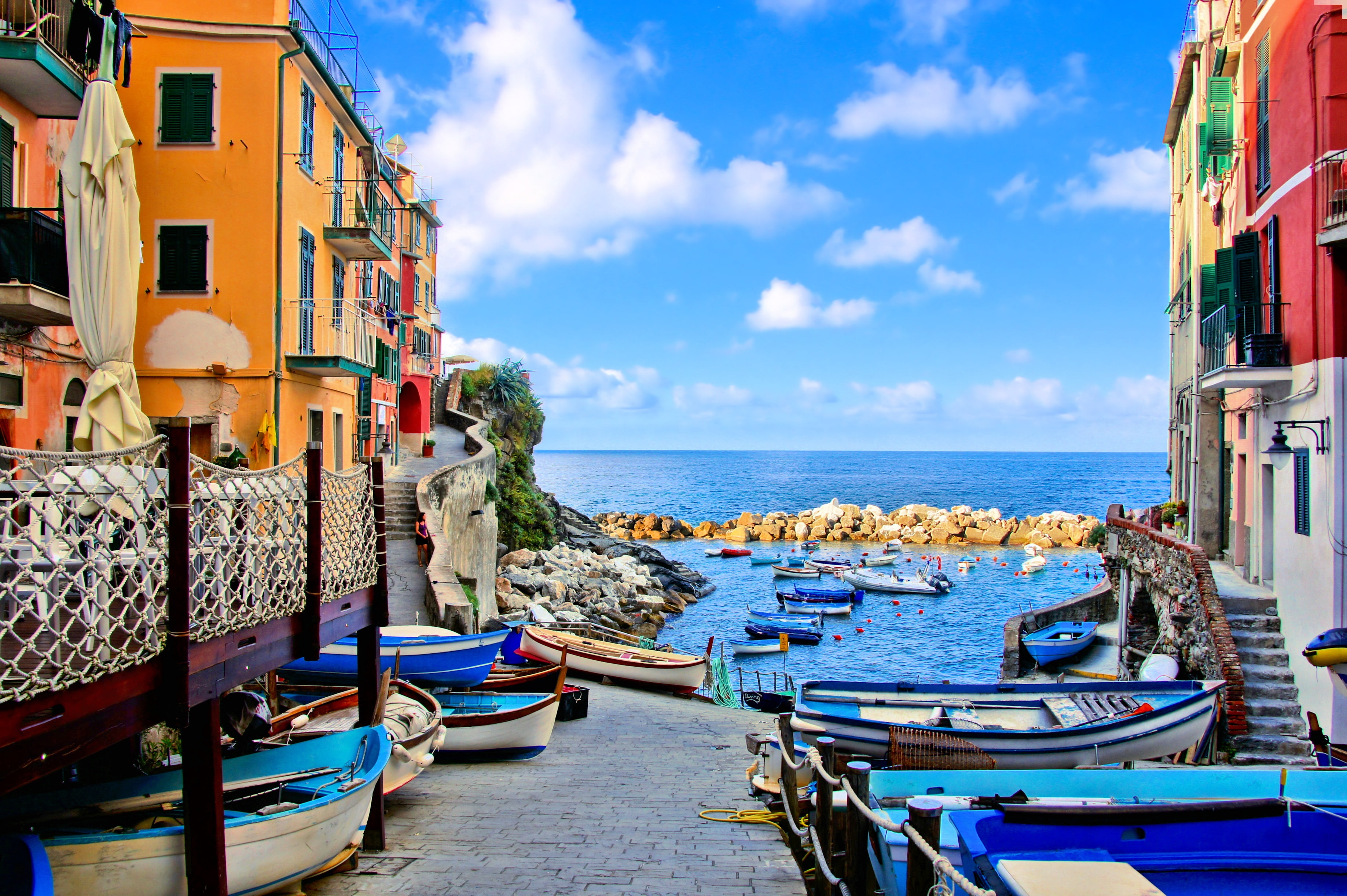 Riomaggiore, Villa, boats, travel, 2K, coast, sea, Italy, houses, HD Wallpaper
