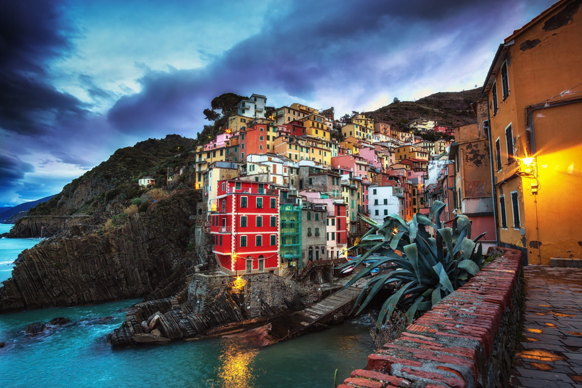 landscape, Italy, rocks, lighting, the evening, home, pier, 1080P, clouds, Cinque Terre, boats, Riomaggiore, sea, the city, HD Wallpaper