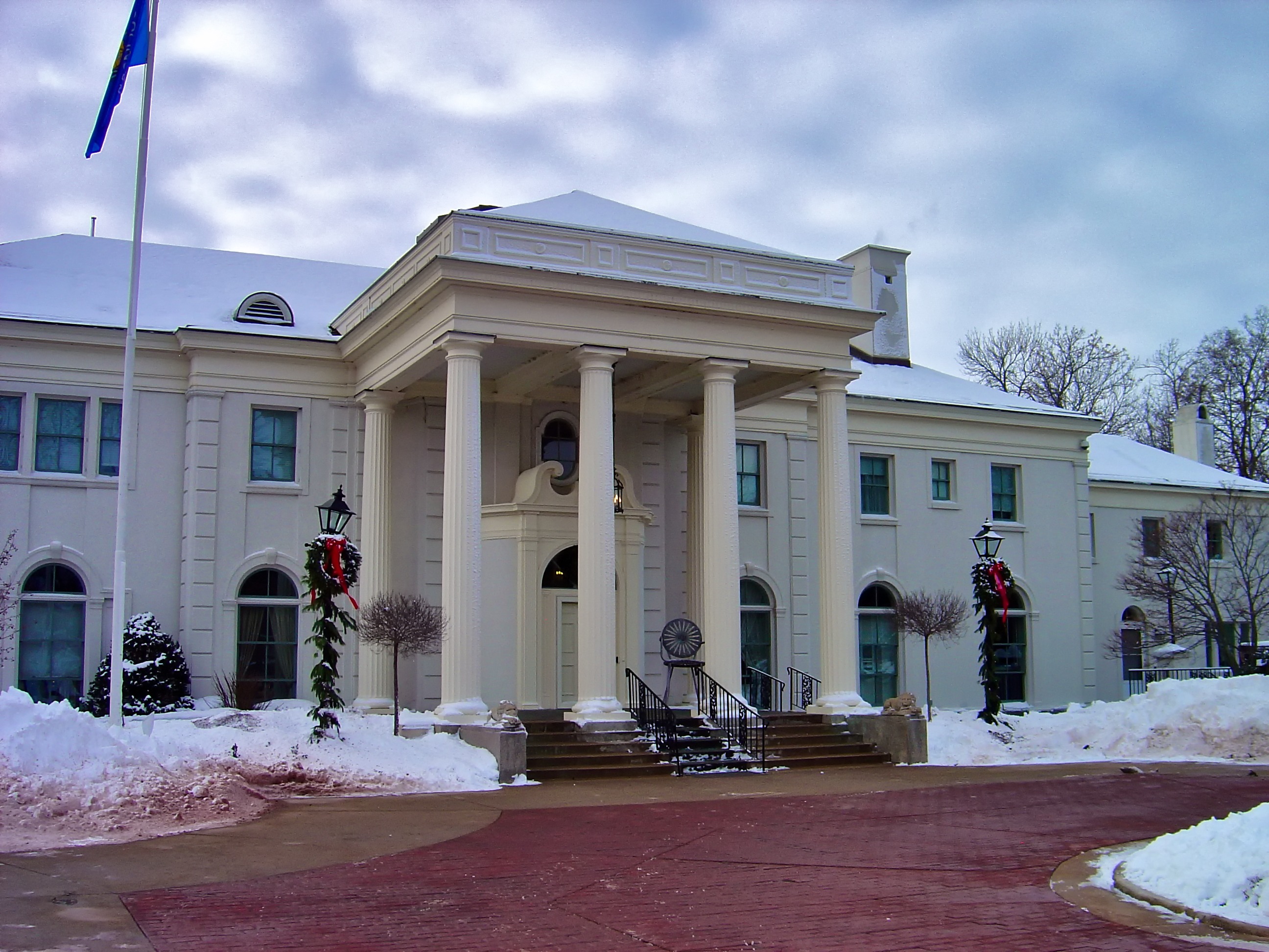 building, house, wisconsin, cold temperature, governors mansion, cloud - sky, madison, building exterior, architectural column, facade, built structure, HD Wallpaper