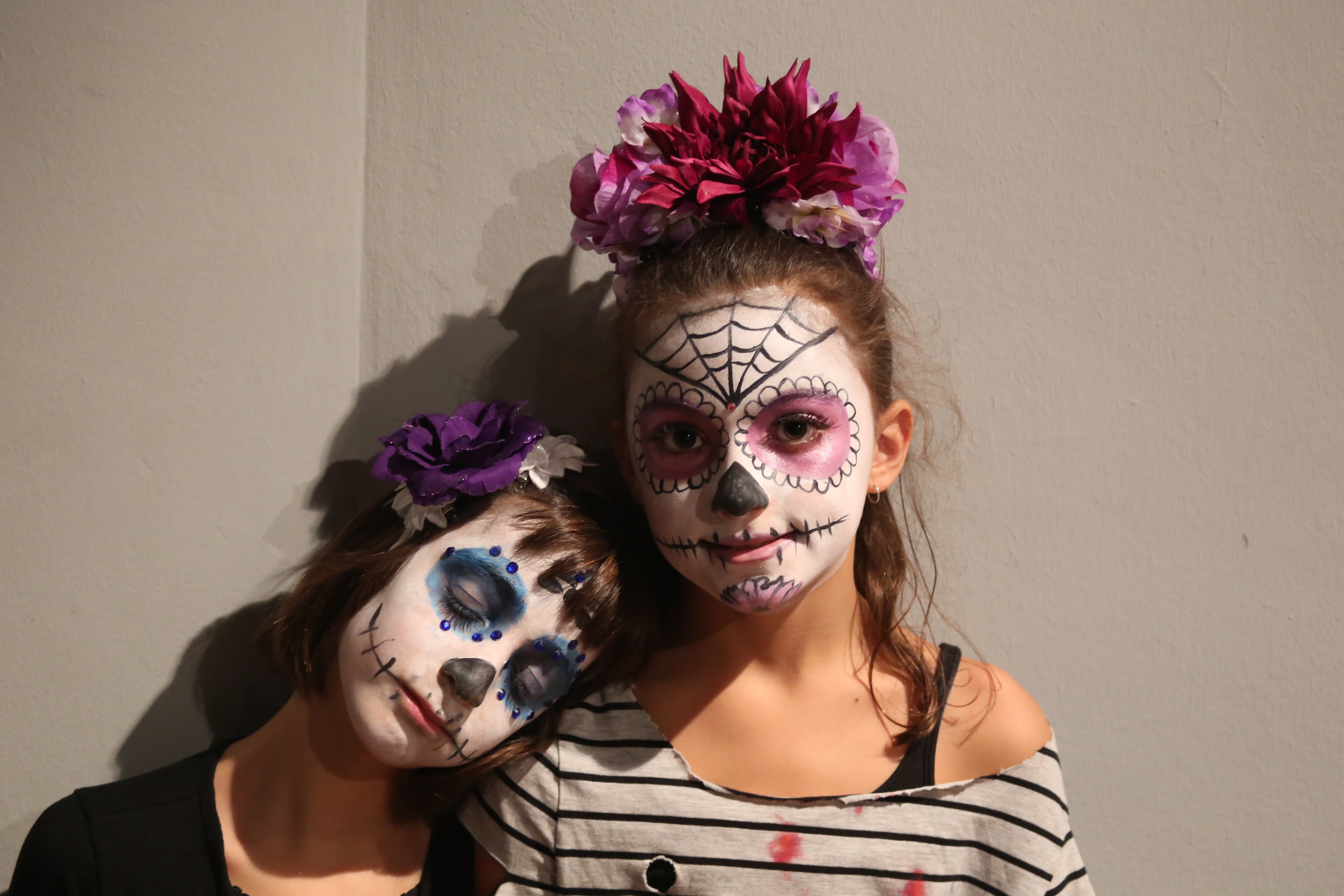 catrina, looking at camera, girl, headshot, party, skin, striped, actress, mask - Disguise, stage Make-up, obscured face, flower, costume, young women, HD Wallpaper