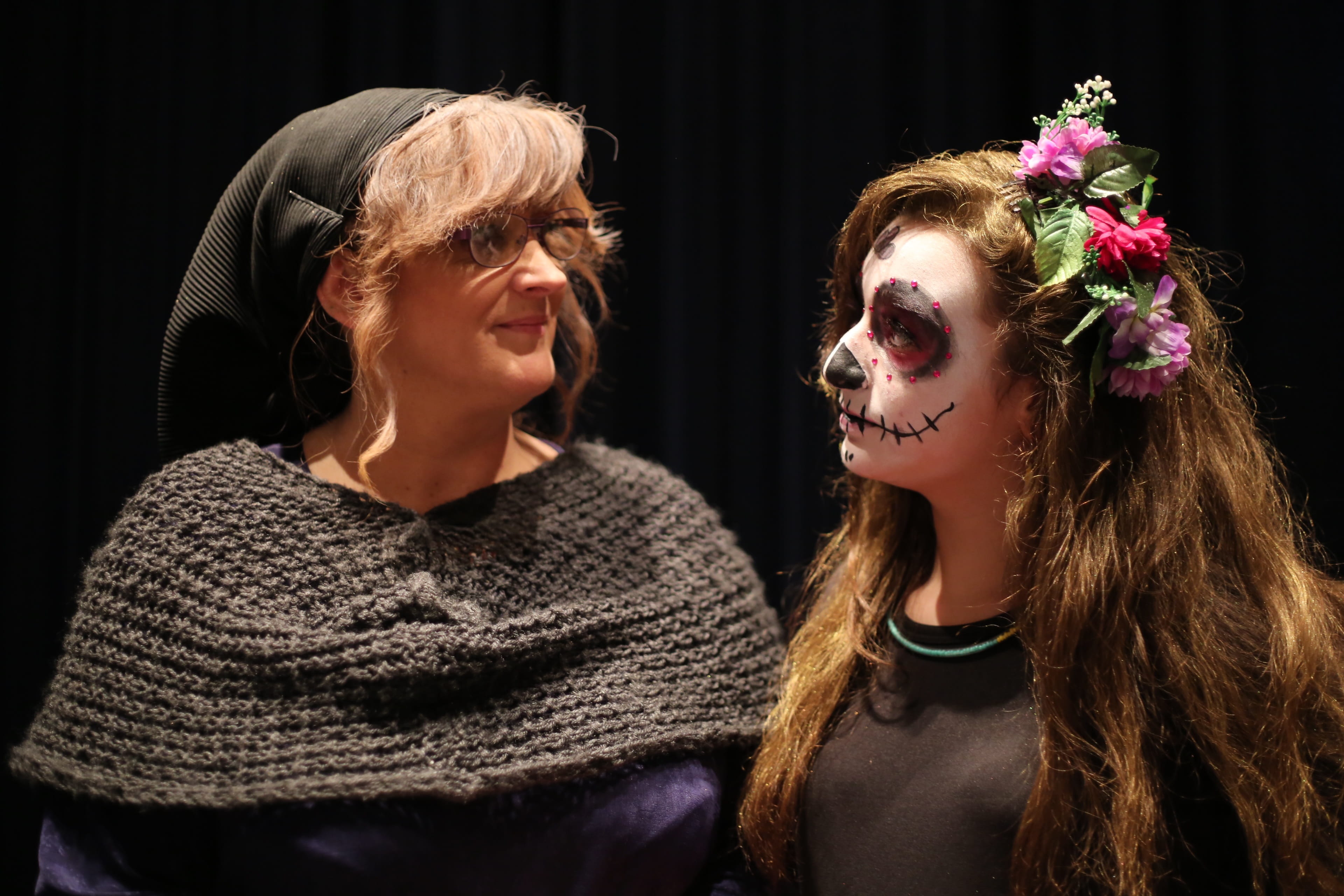 females, emotion, headshot, portrait, castañera, two, brown hair, togetherness, only women, diademuertos, hairstyle, day of the dead, adult, mother, bones, HD Wallpaper