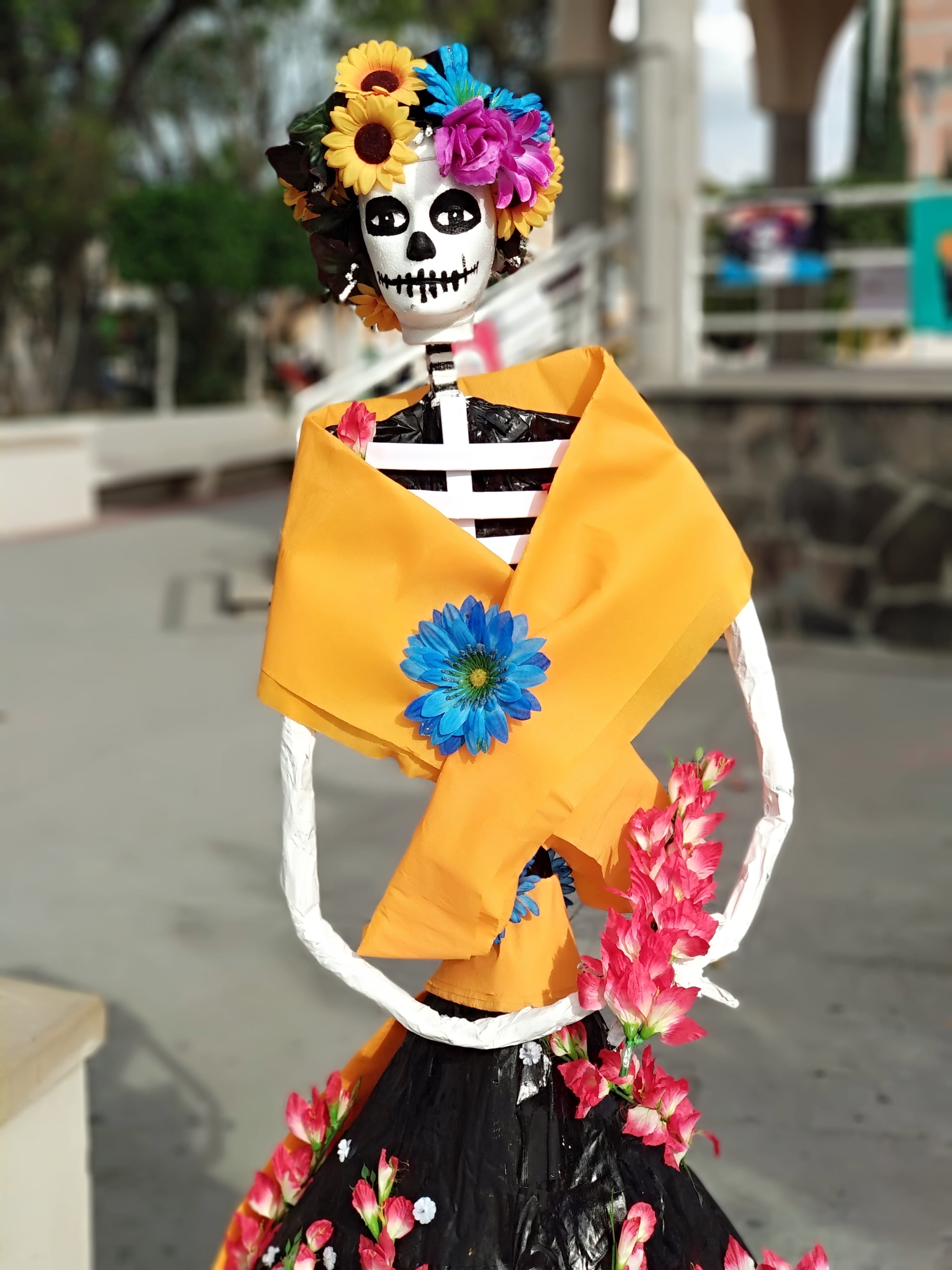 flowering plant, mask, women, obscured face, real people, focus on foreground, mexican tradition, outdoors, flower, festival of day of the dead, tradition, Phone HD Wallpaper
