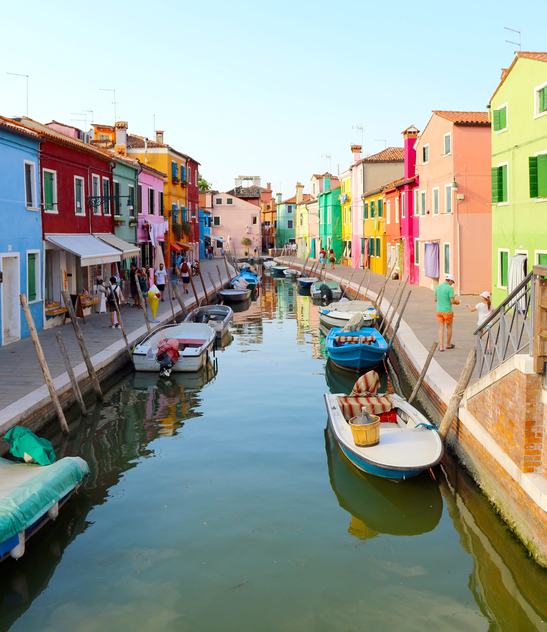 built structure, day, burano, nature, gondola, island, waterfront, architecture, sky, canal, wooden post, reflection, vacation, clear sky, fishing boat, Phone HD Wallpaper