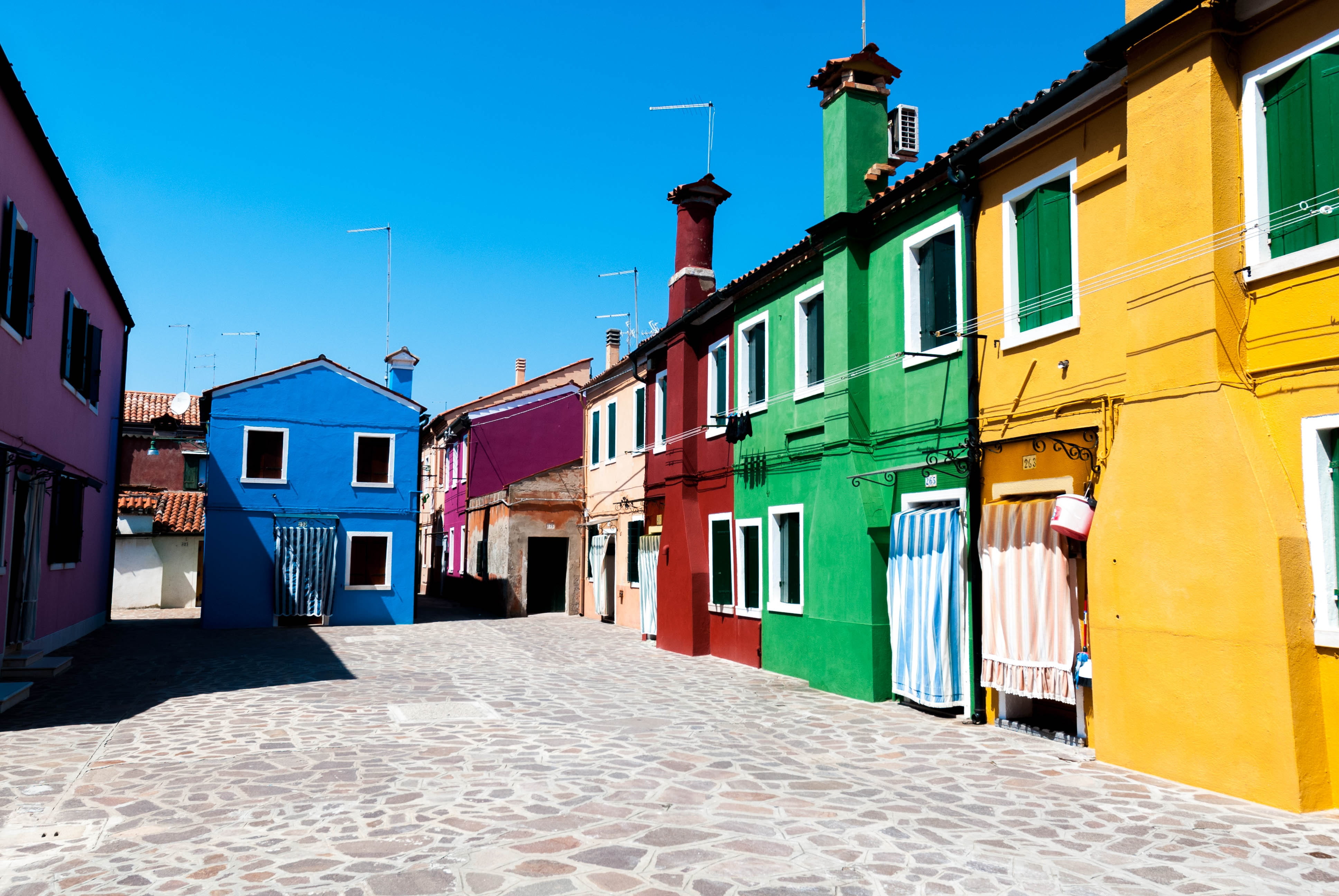 town, summer, venice, blue, travel destinations, the sun, window, no people, building, weather, building exterior, water, tourism, burano, holiday, assorted, HD Wallpaper
